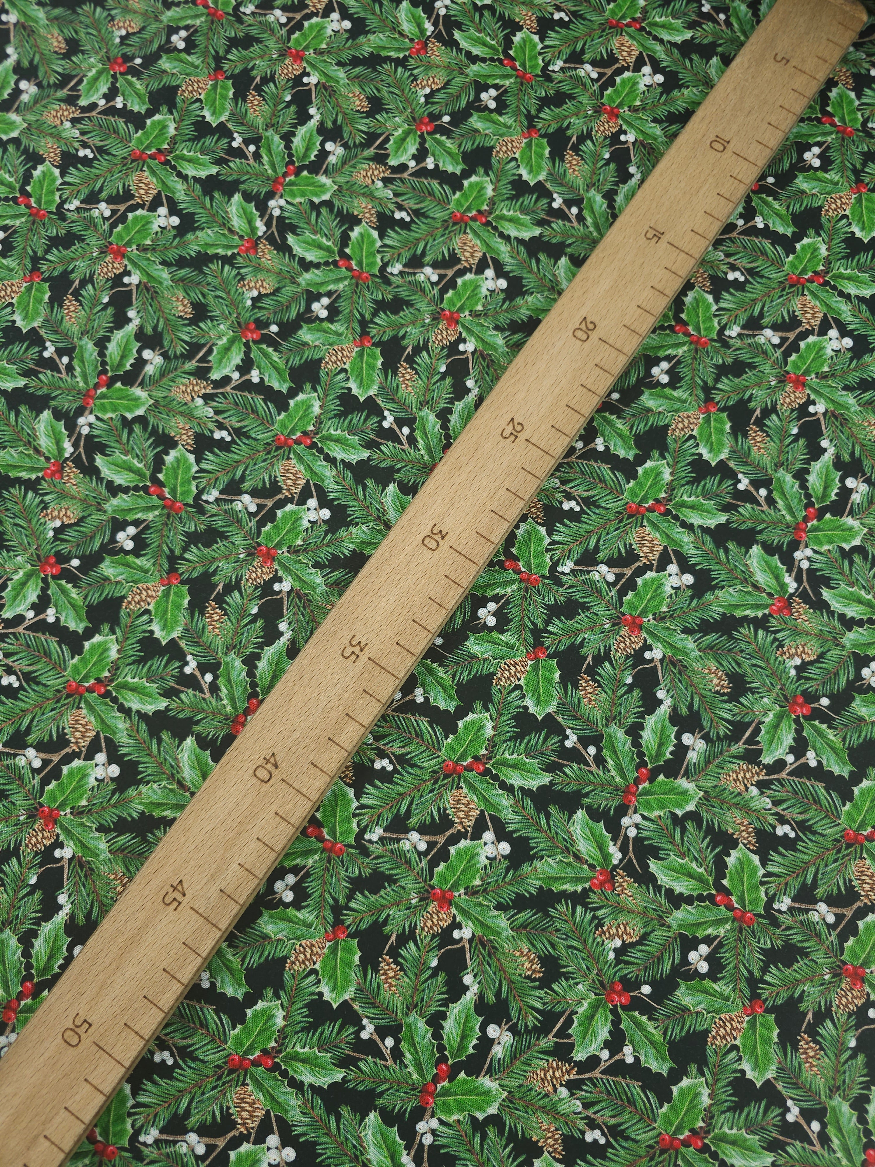 Green Holly Highland 100% Cotton