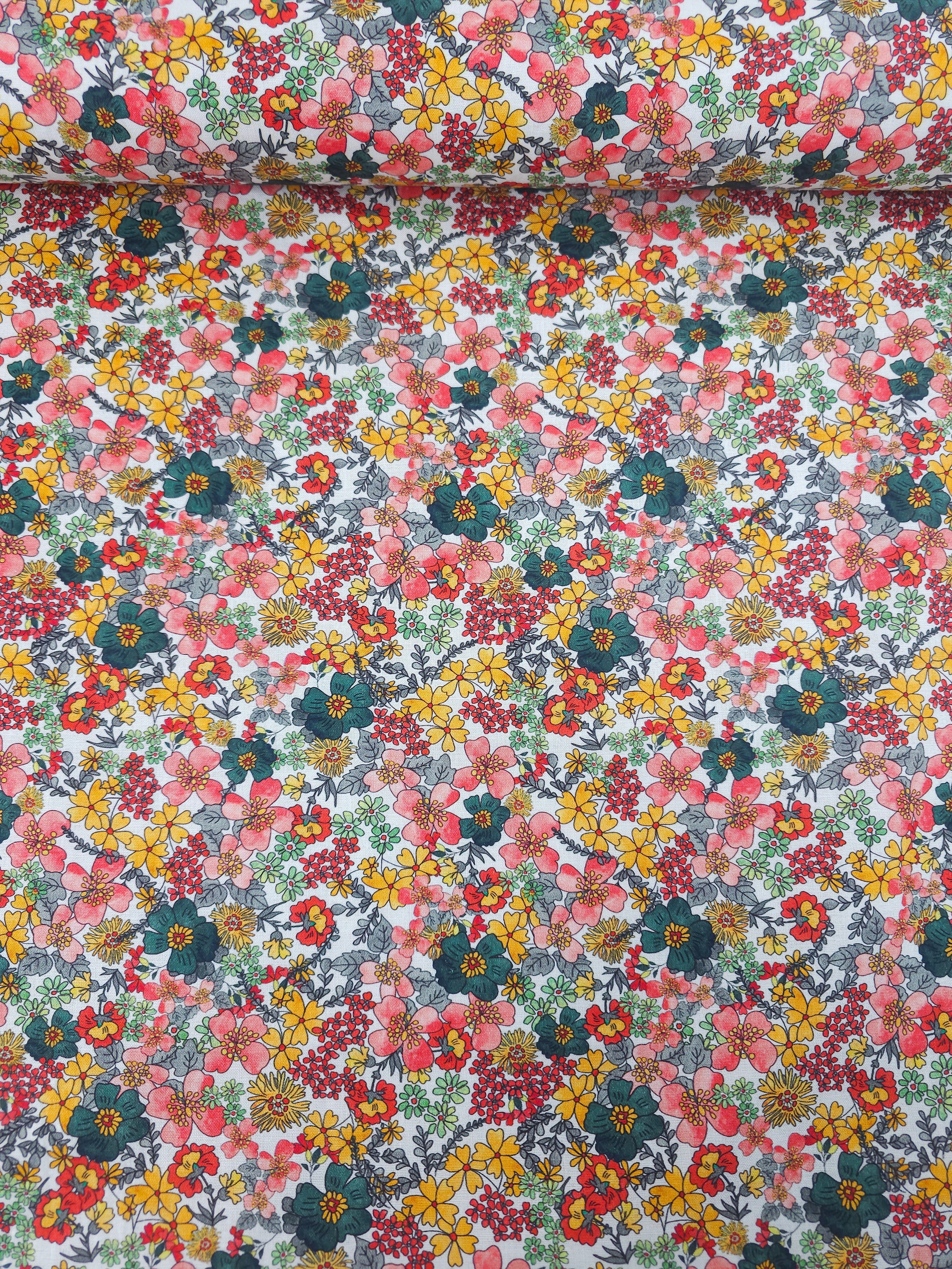 Summery Floral Party 100% Cotton