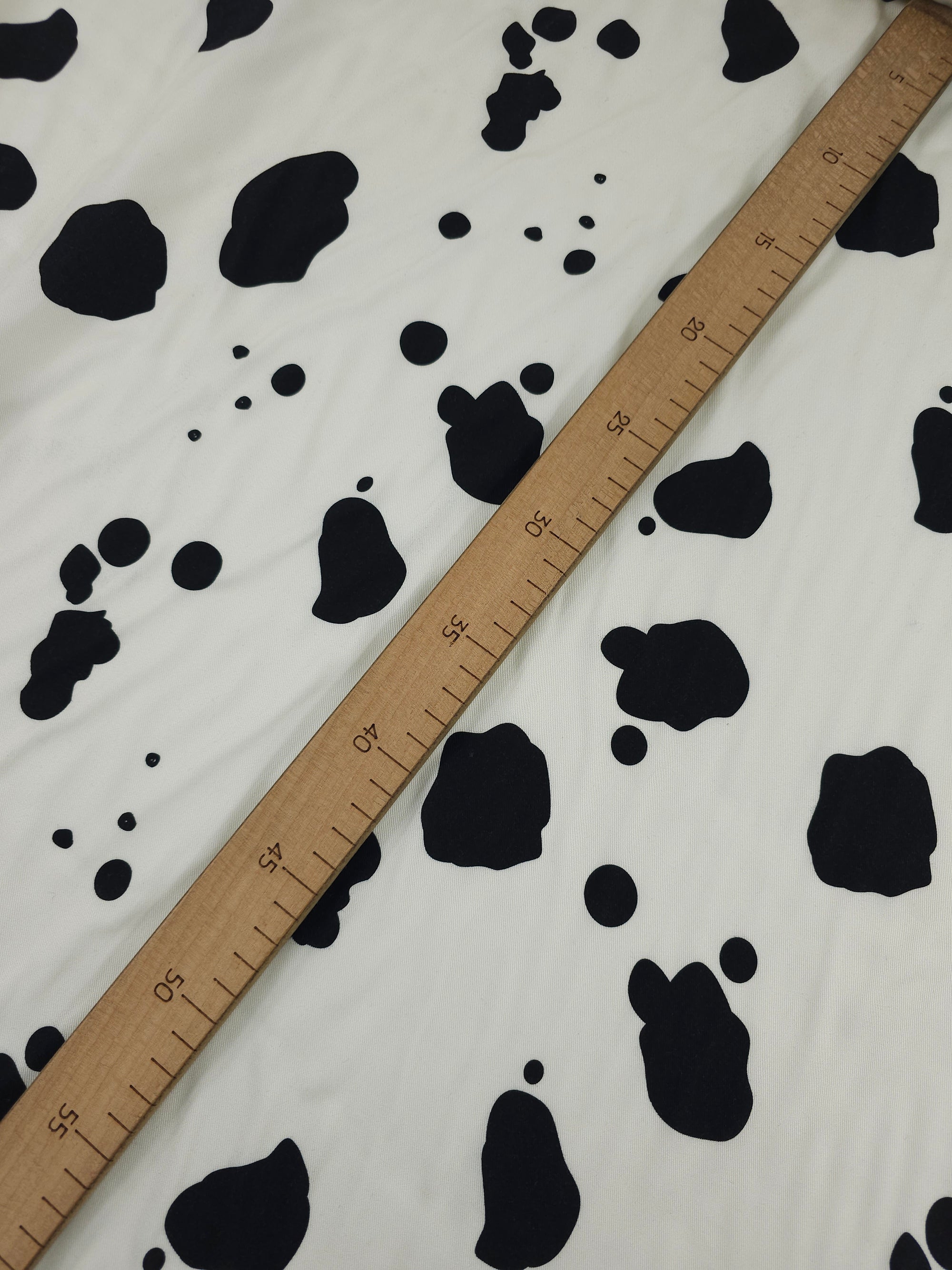Ivory/Black Irregular Cow Viscose Twill *DEFECT*