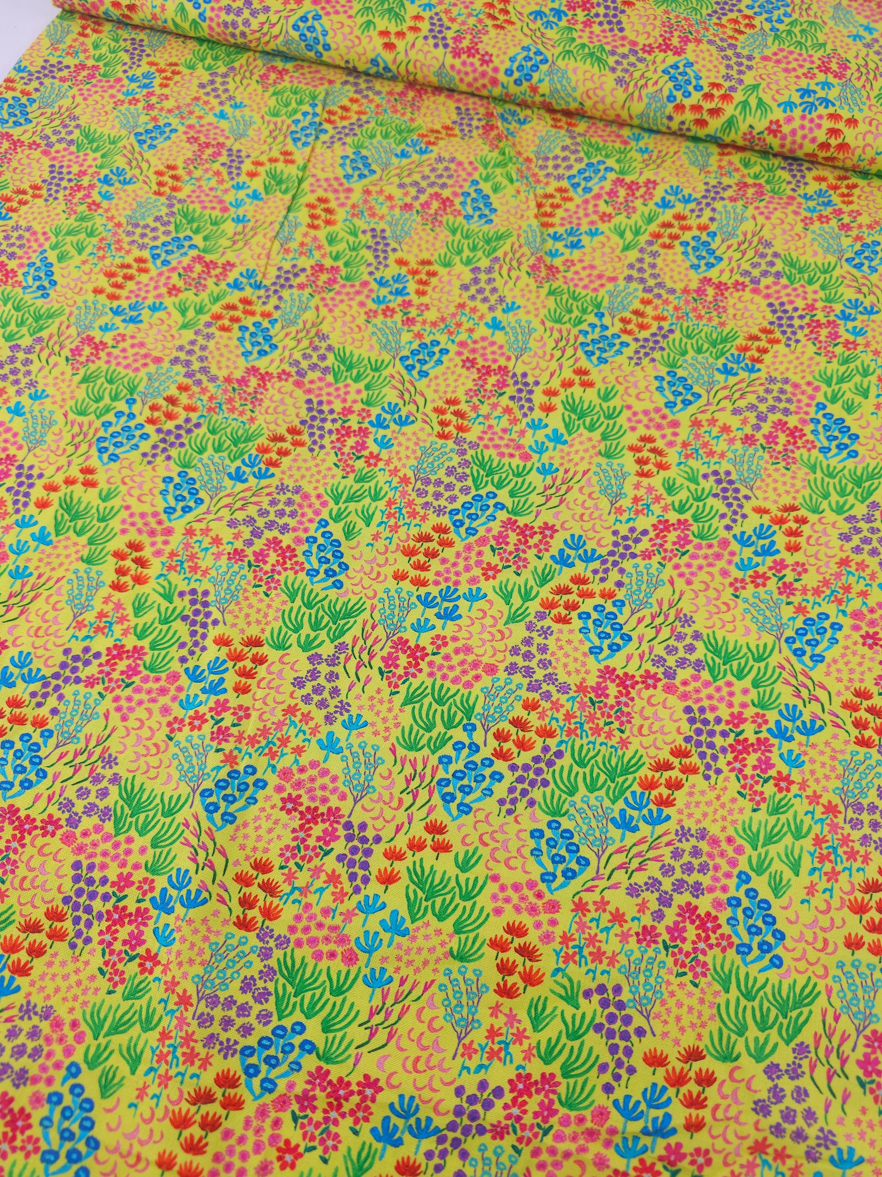 Coral Floral 100% Cotton - Robert Kaufman