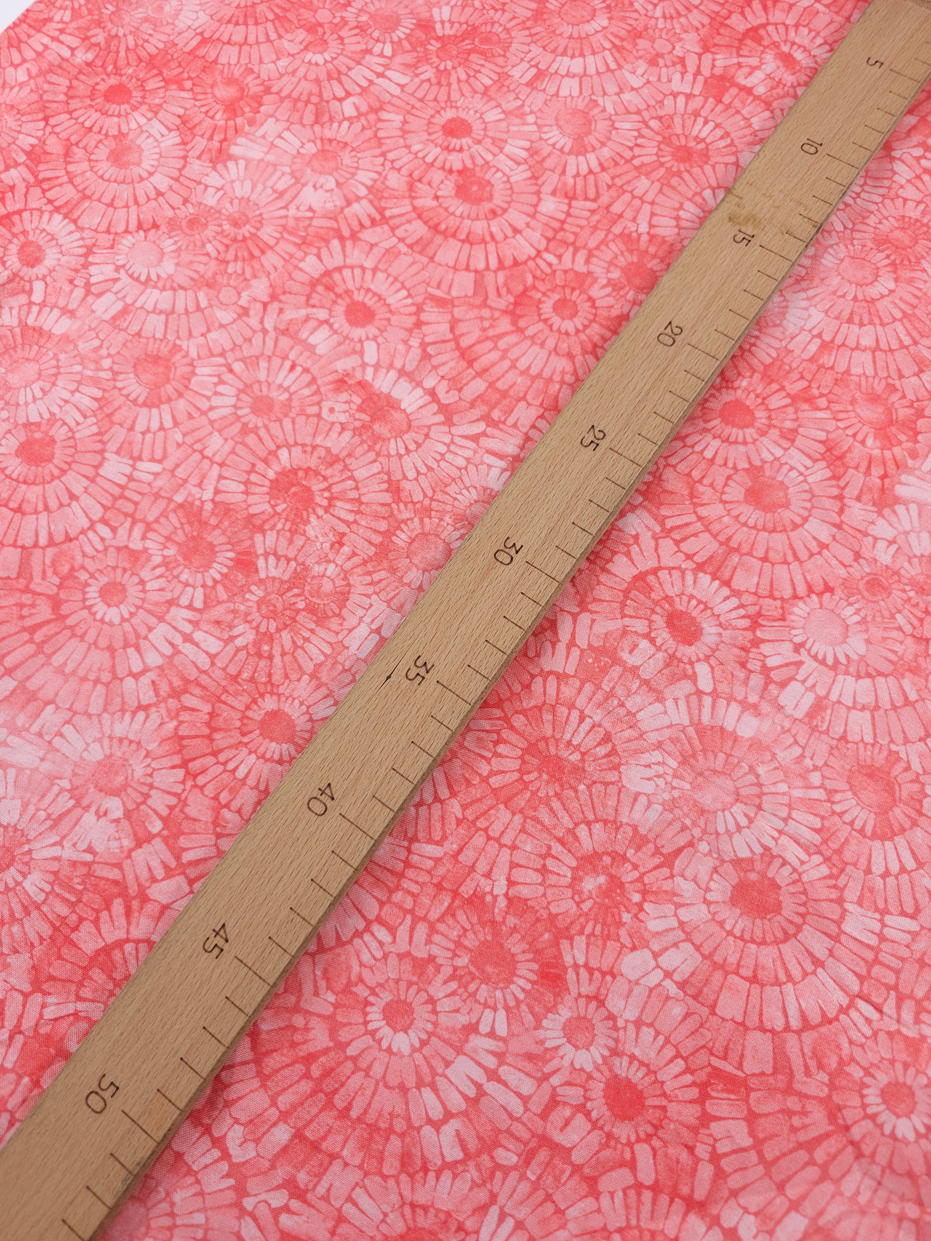 Coral Mosaic Tile Swirl 100% Cotton - Robert Kaufman