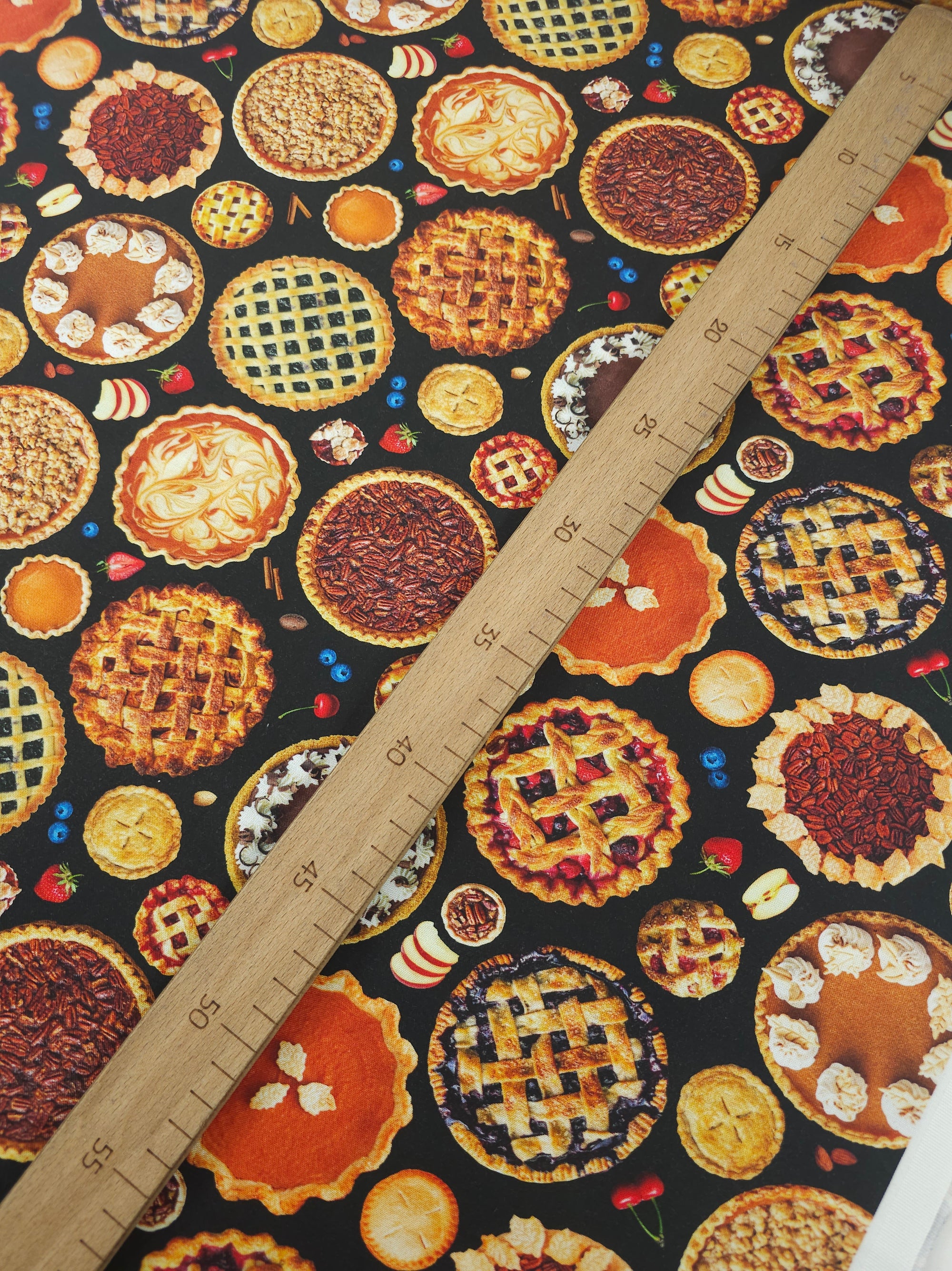 Pie Festivities 100% Cotton