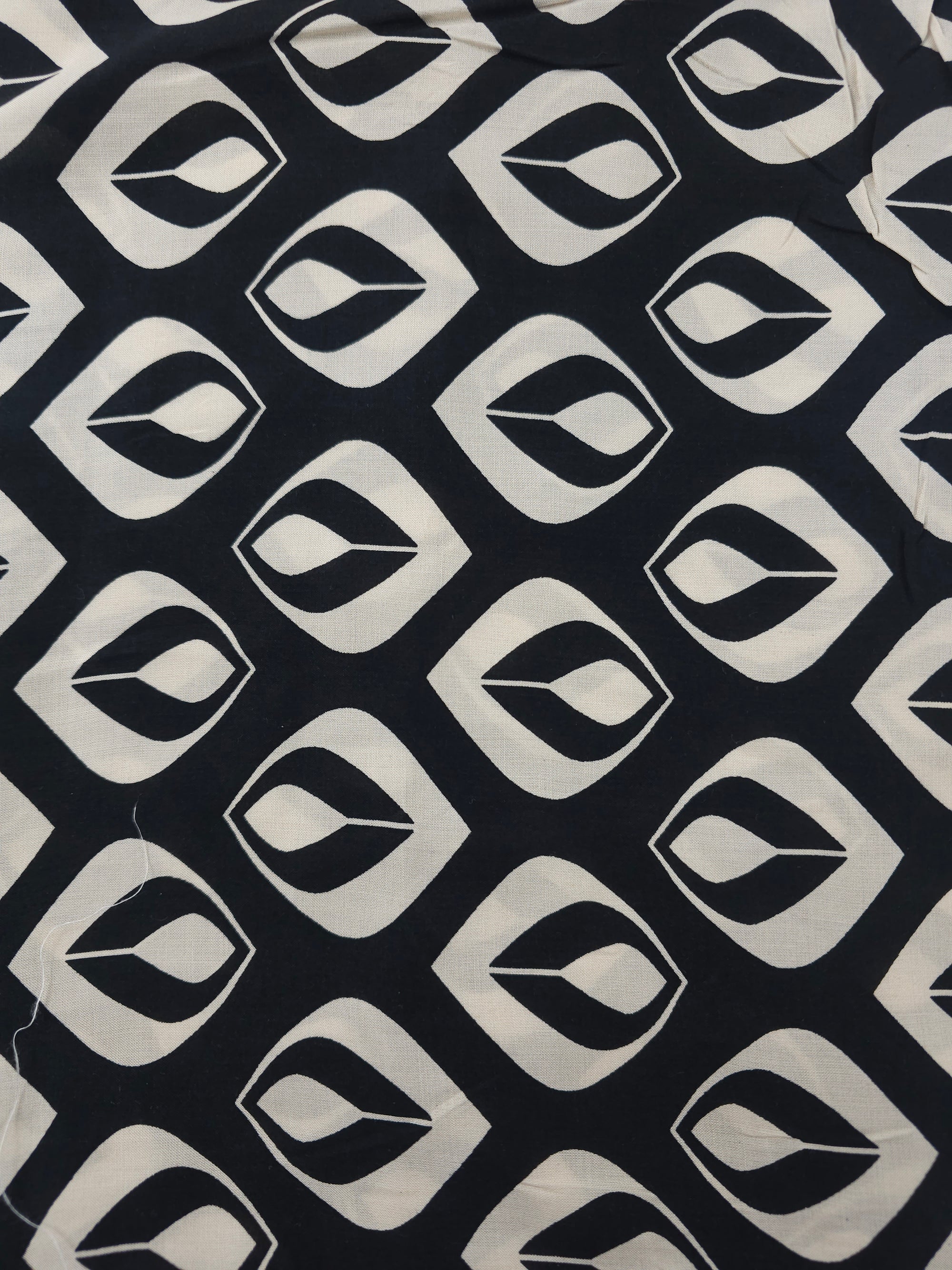 Black abstract peacock Viscose- 1.5m piece