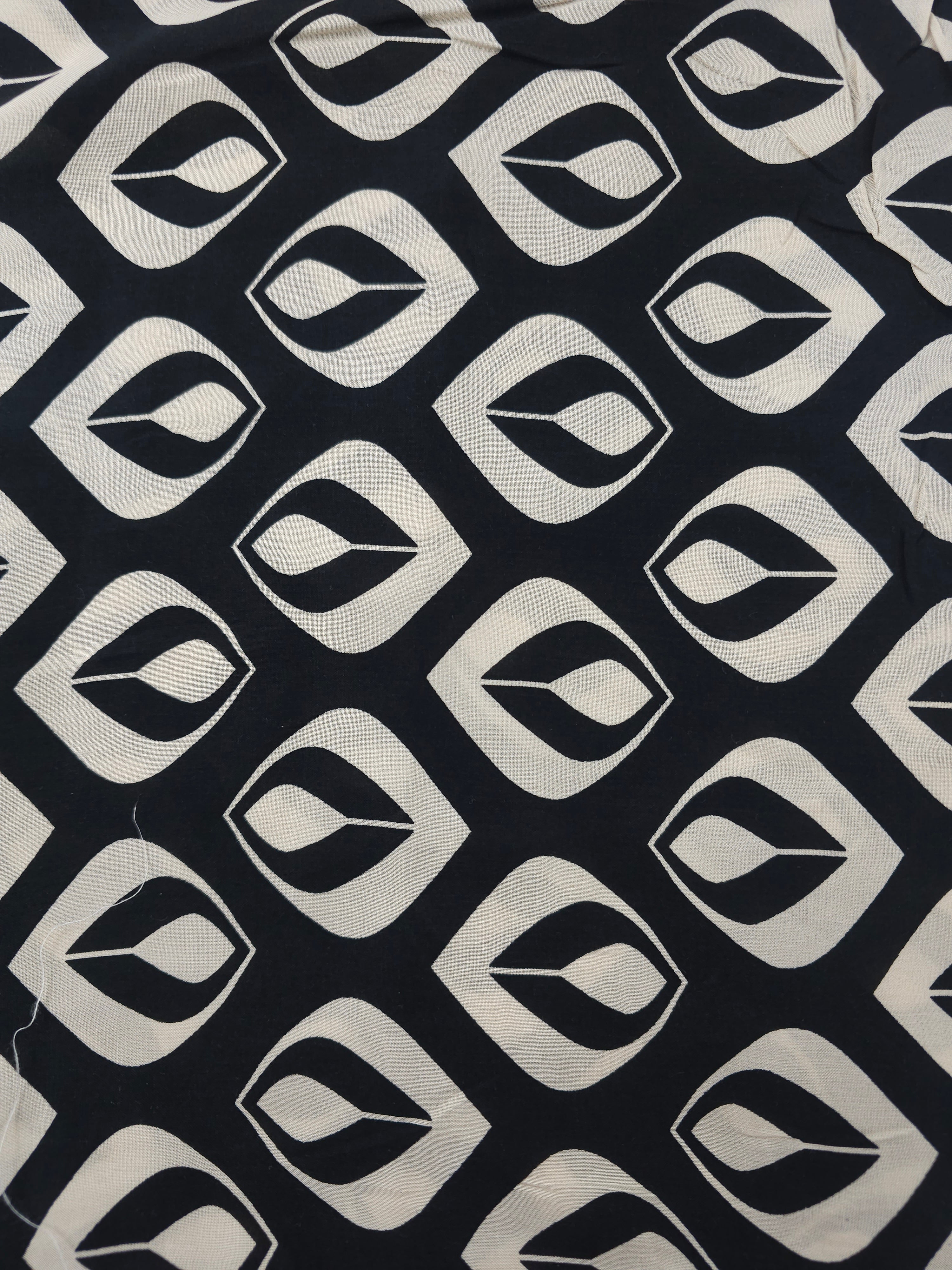 Black abstract peacock Viscose- 1.5m piece