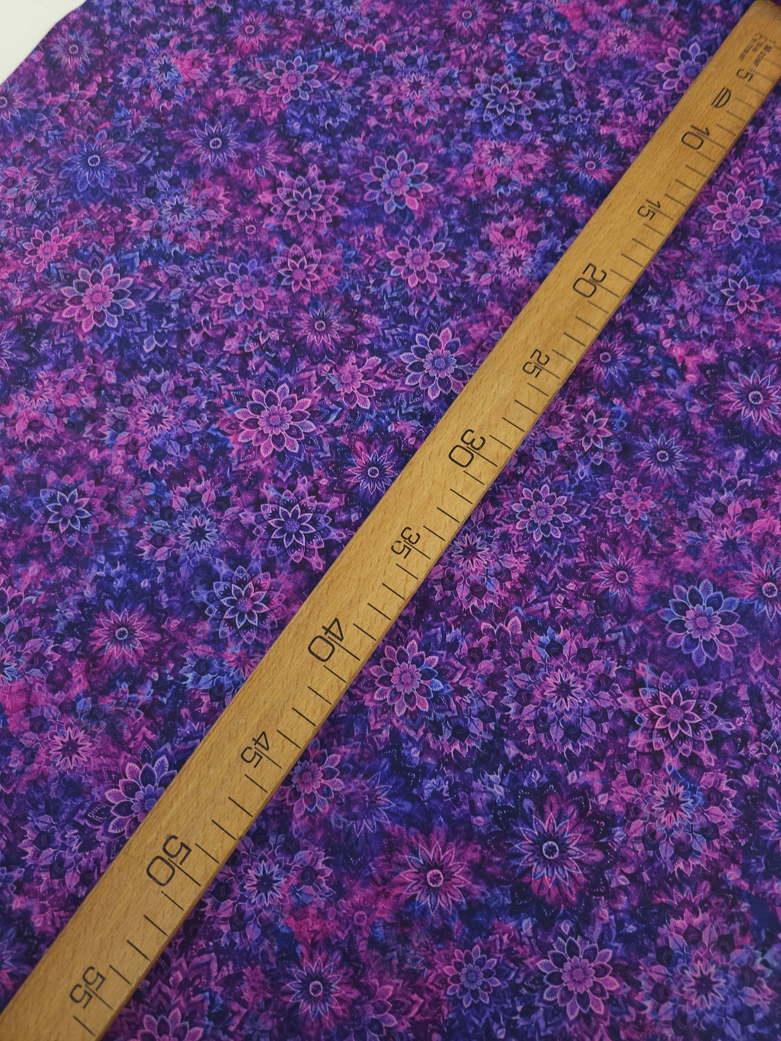 Purple/Pink Dancing Dahlias Kaleidoscope 100% Cotton