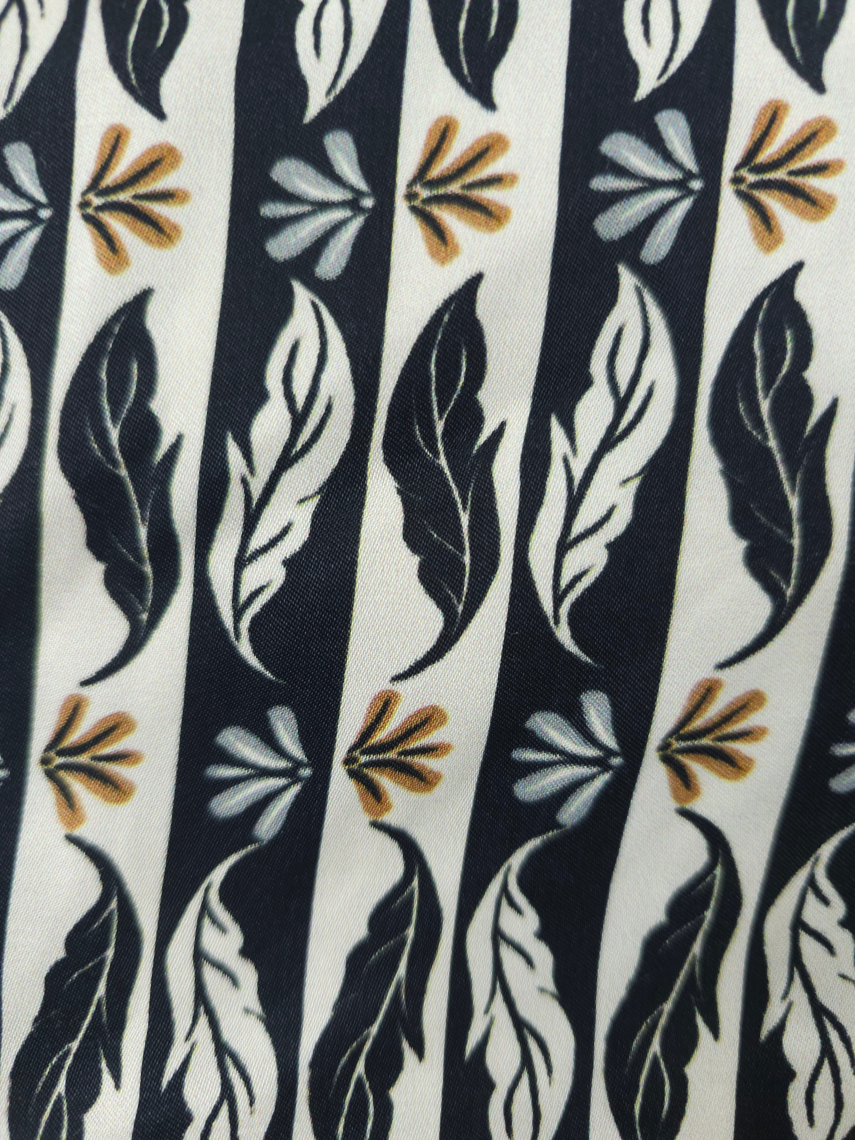 Striped leaf Viscose sateen- 4m piece