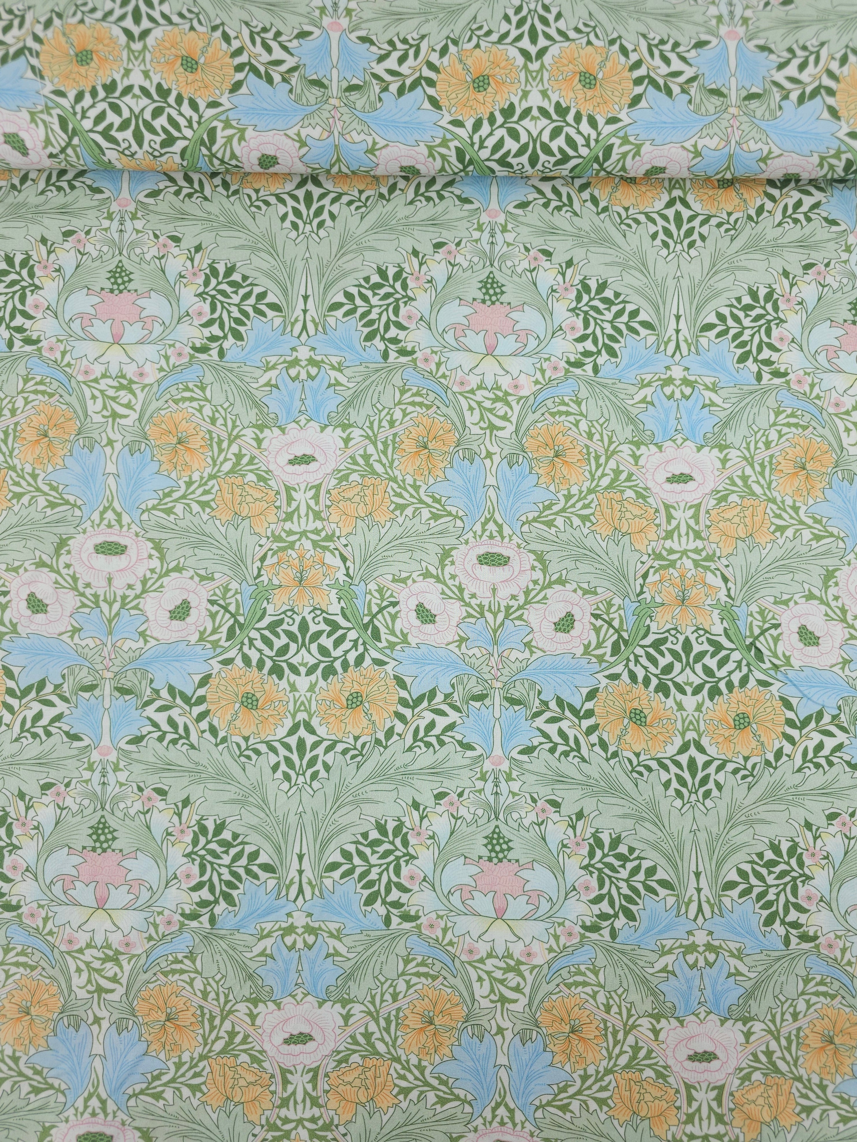 Simply Nature Norwhich Floral 100% Cotton - William Morris