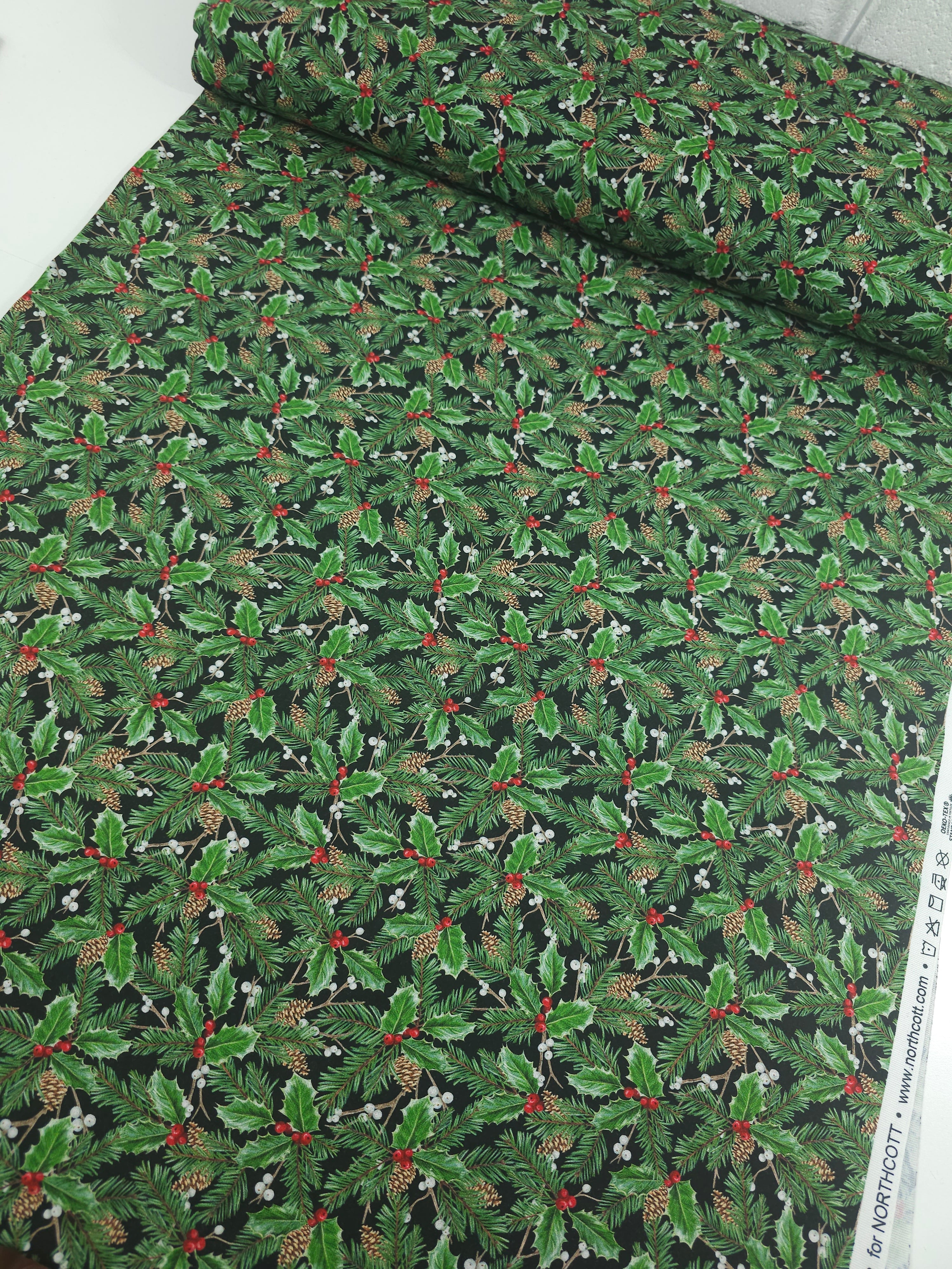 Green Holly Highland 100% Cotton