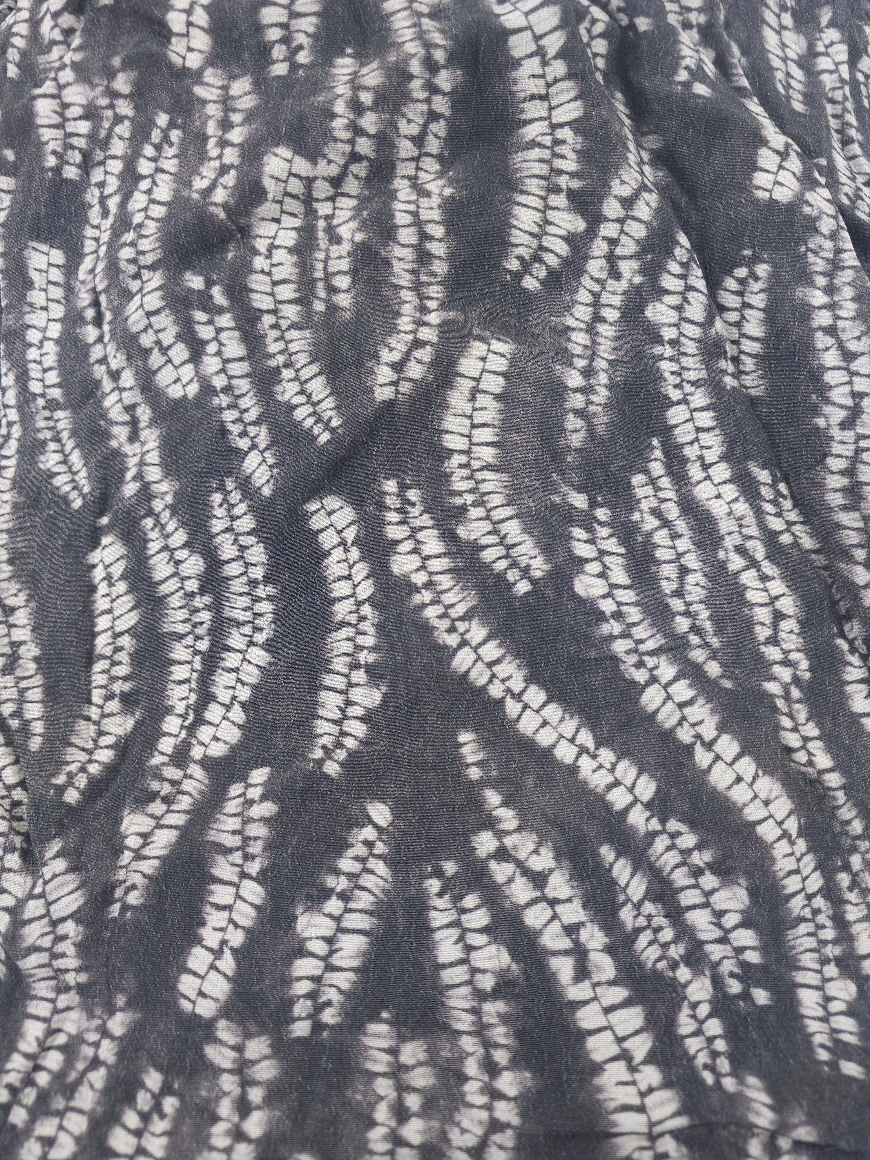 Grey feathering Viscose crepe- 6.5m piece