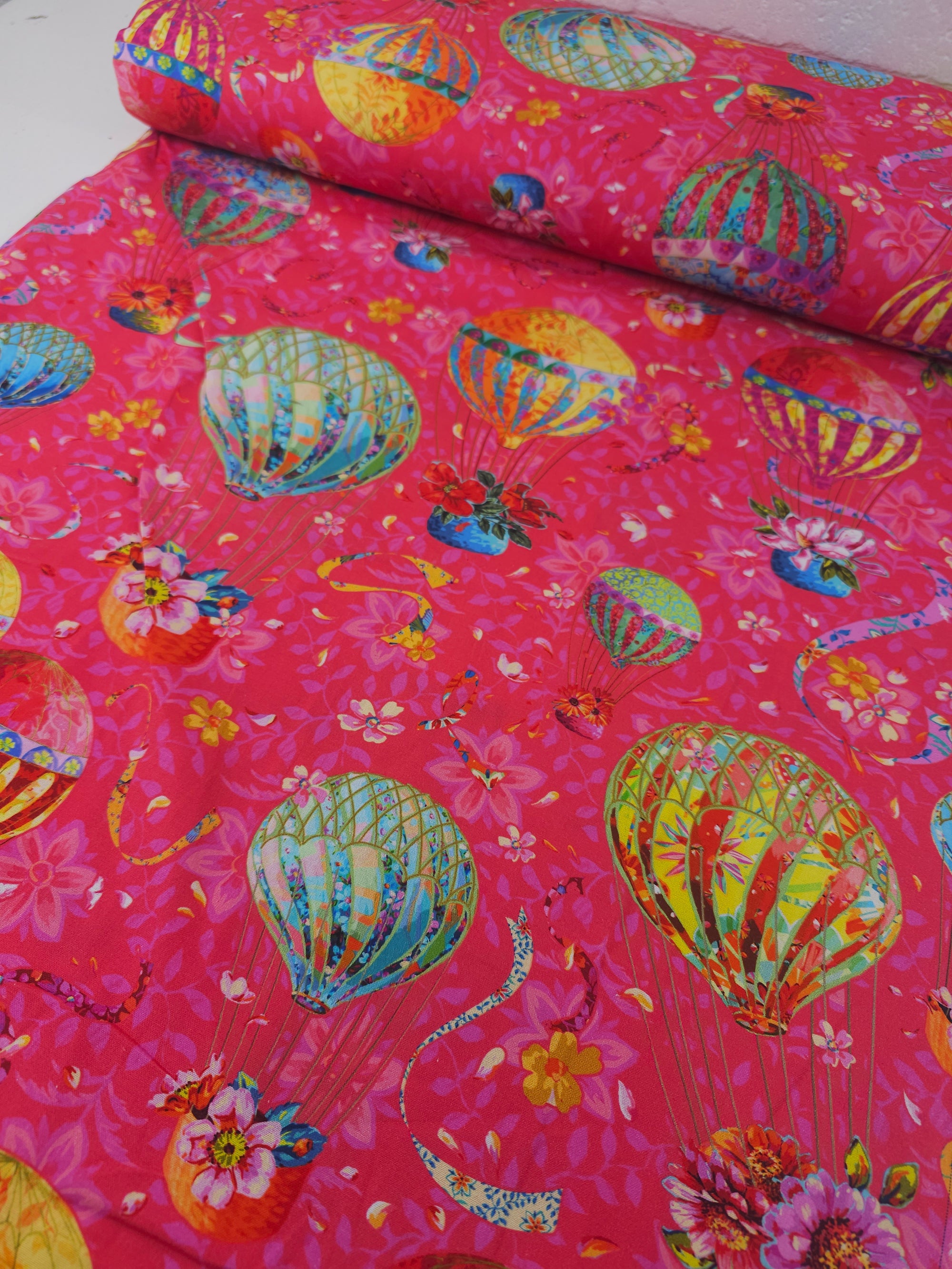 Hot Pink Air Balloon Festival 100% Cotton - Odile Bailloeul