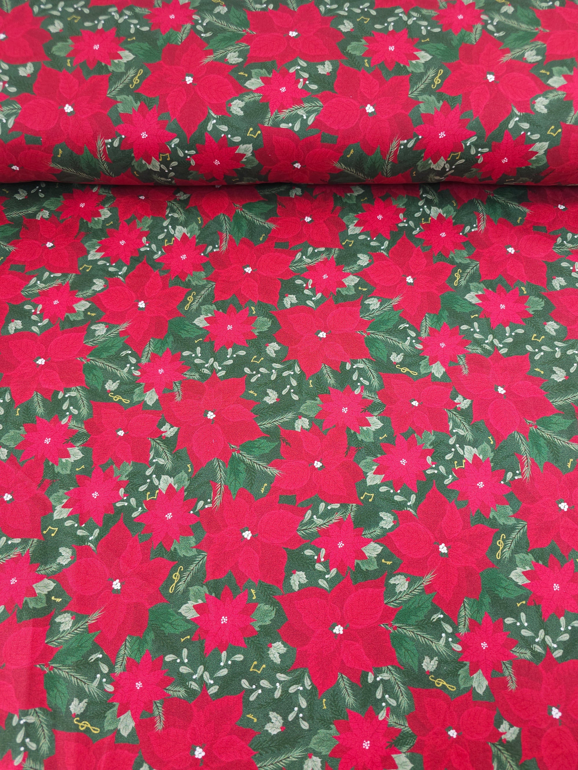 Red/Green Poinsettia 100% Cotton