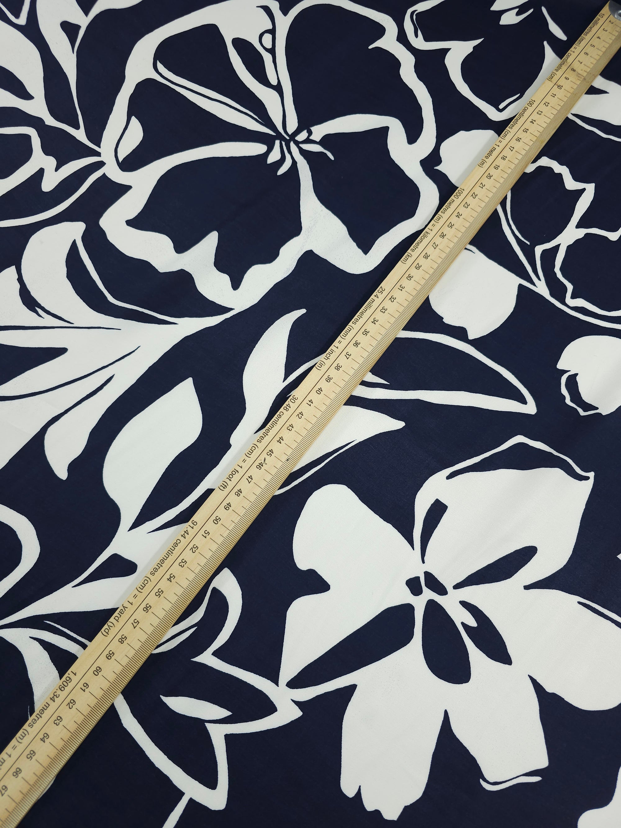 Navy/Off-White Sketch Floral Viscose Satin *DEFECT*