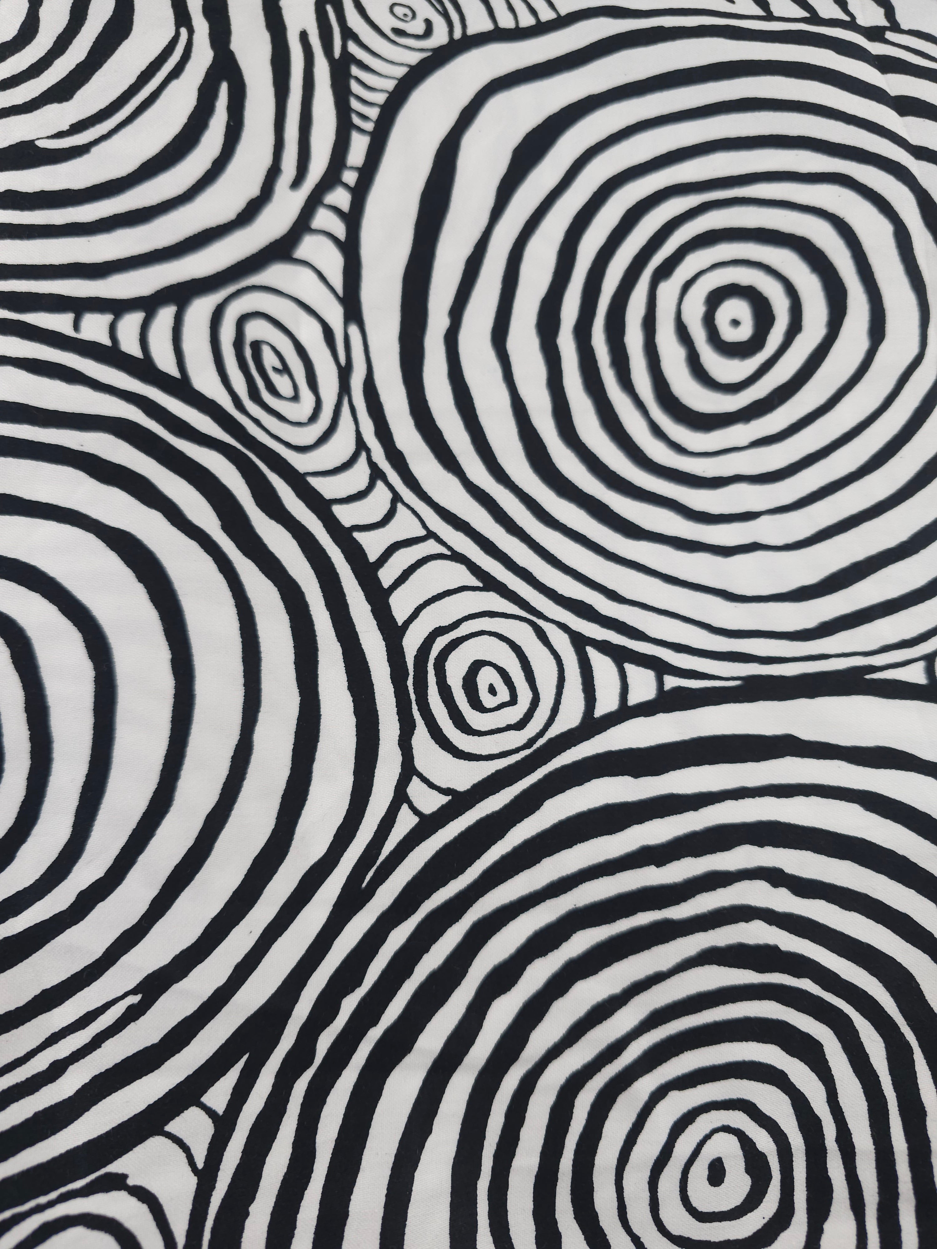 Circles Cotton sateen- 2m piece