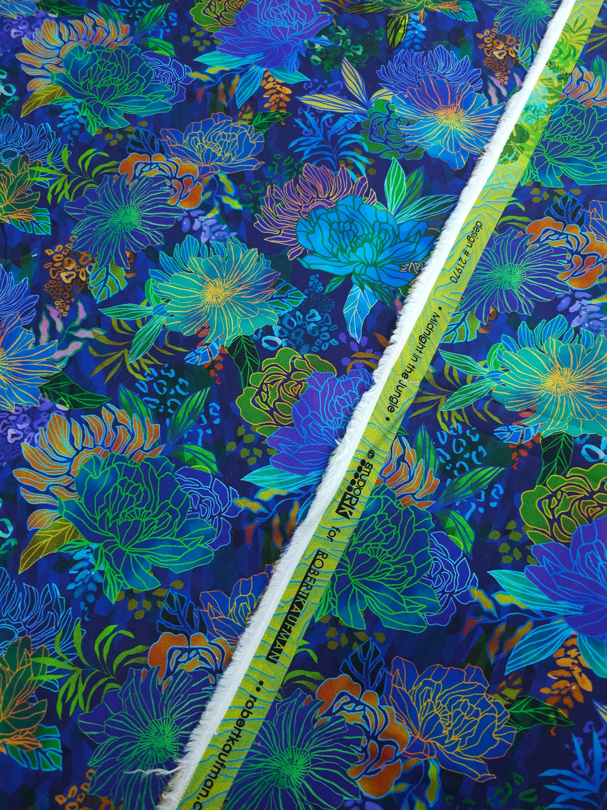 Blue Midnight In The Jungle Floral 100% Cotton 103" - Robert Kaufman *EXTRA WIDE*