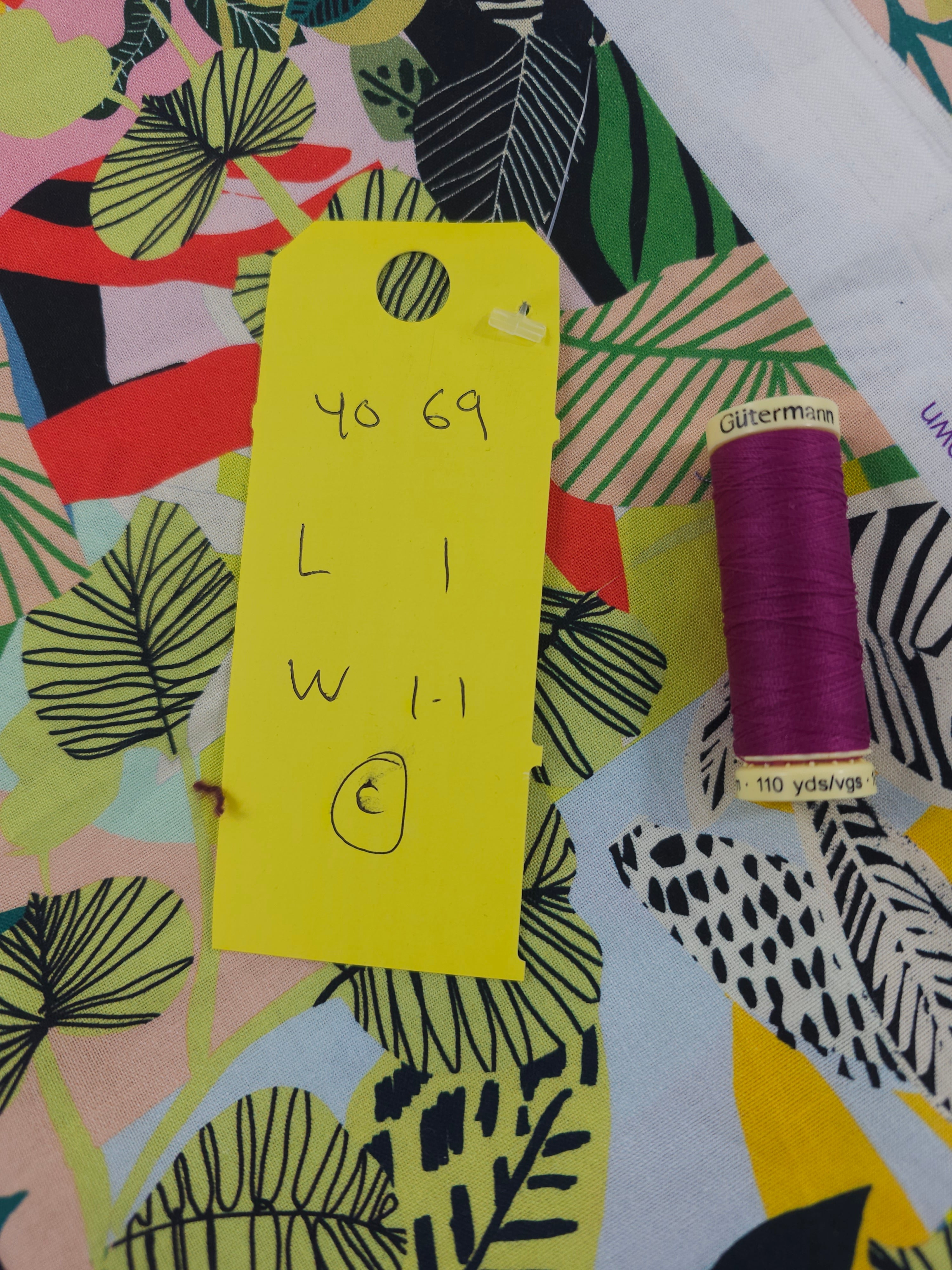 Bold fauna Cotton- 1m piece