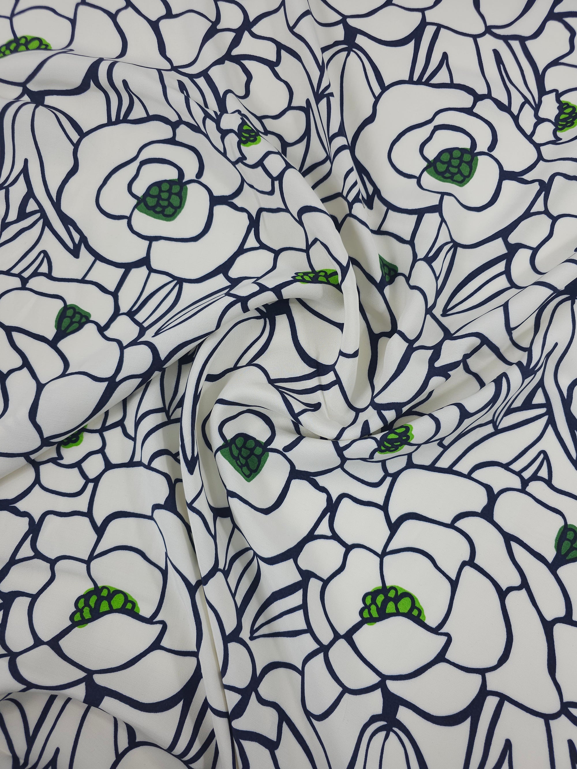 Ivory/Navy Poppy Outline Viscose