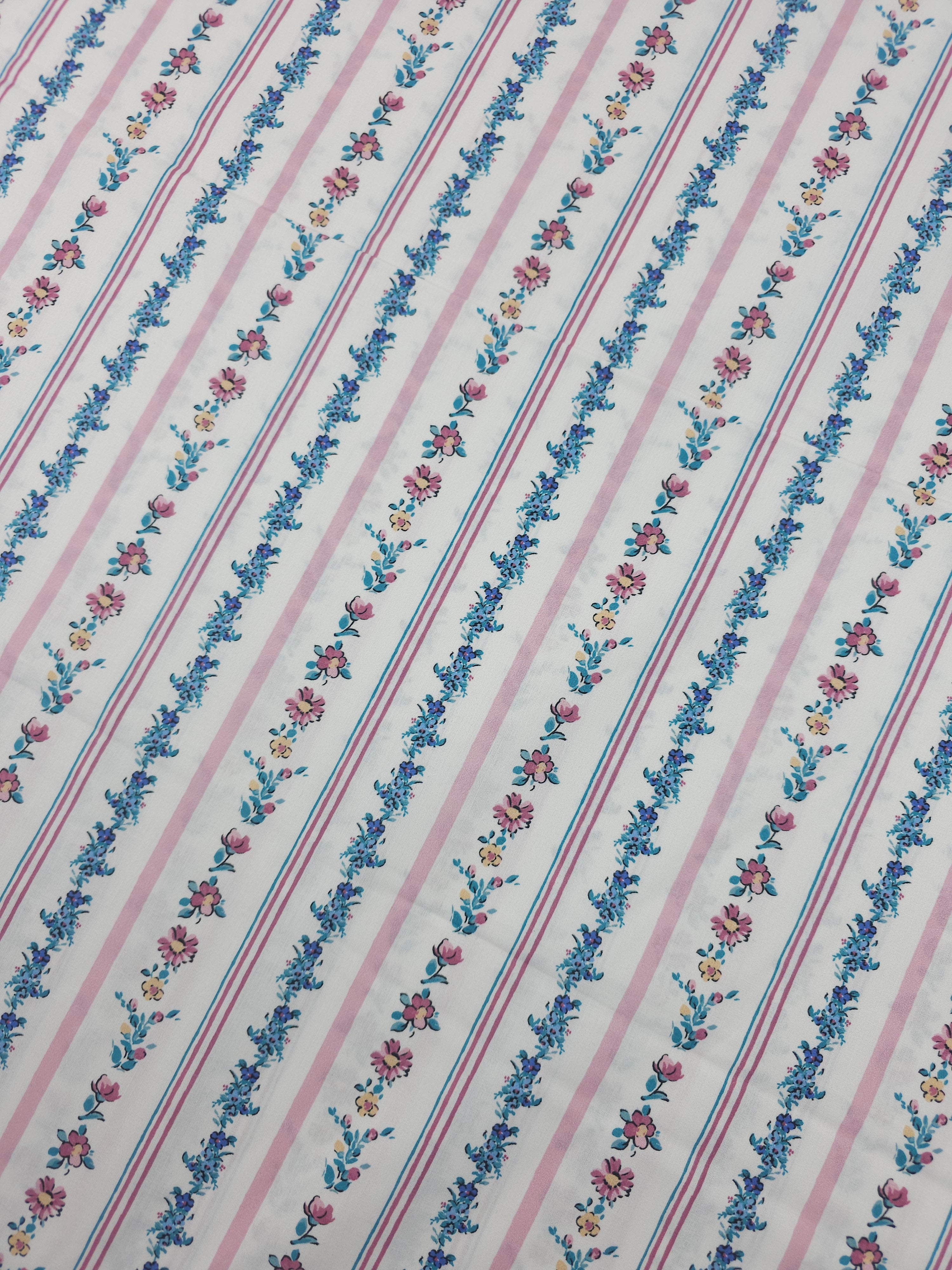 Vintage Floral Stripe Lightweight Cotton 57"