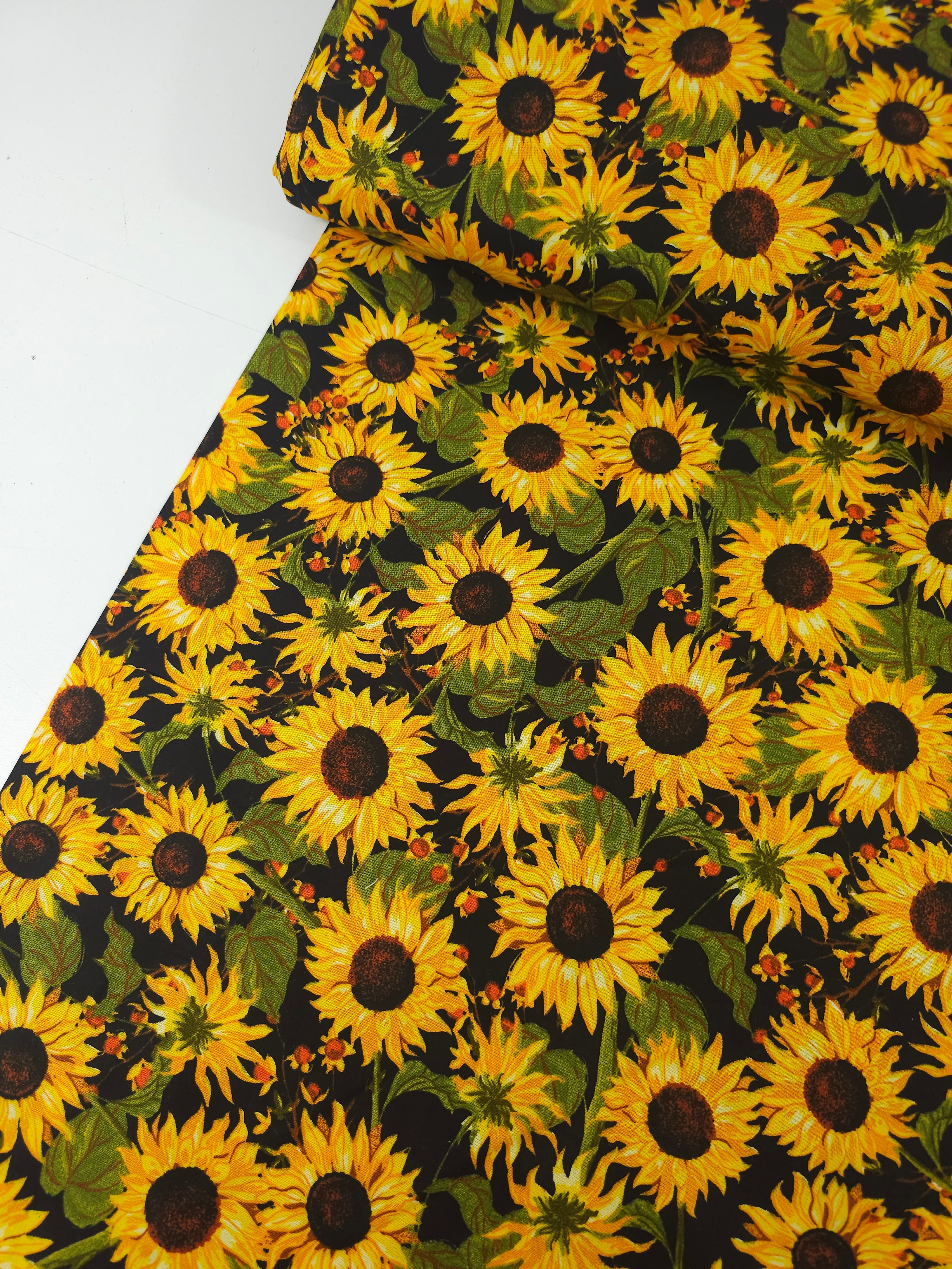 Sunflower Party 100% Cotton