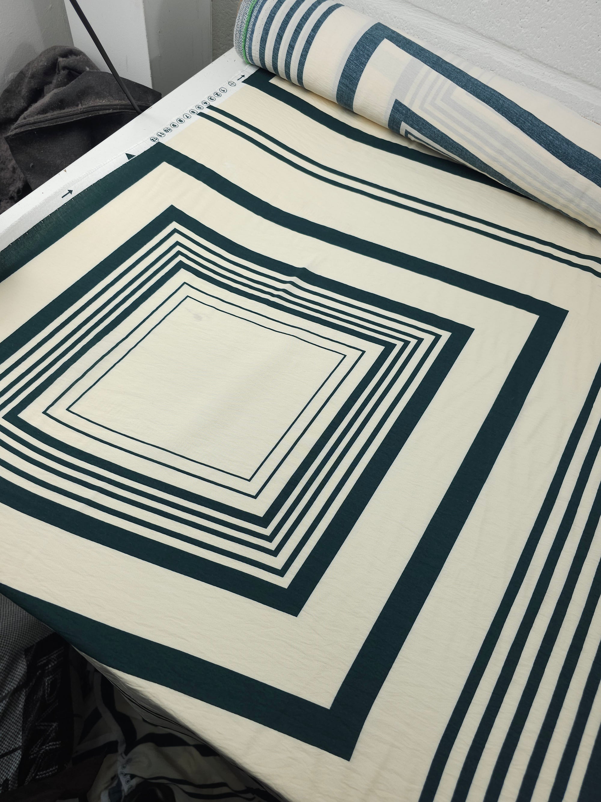 Cream/Petrol Teal Twin Square Geometric Modal
