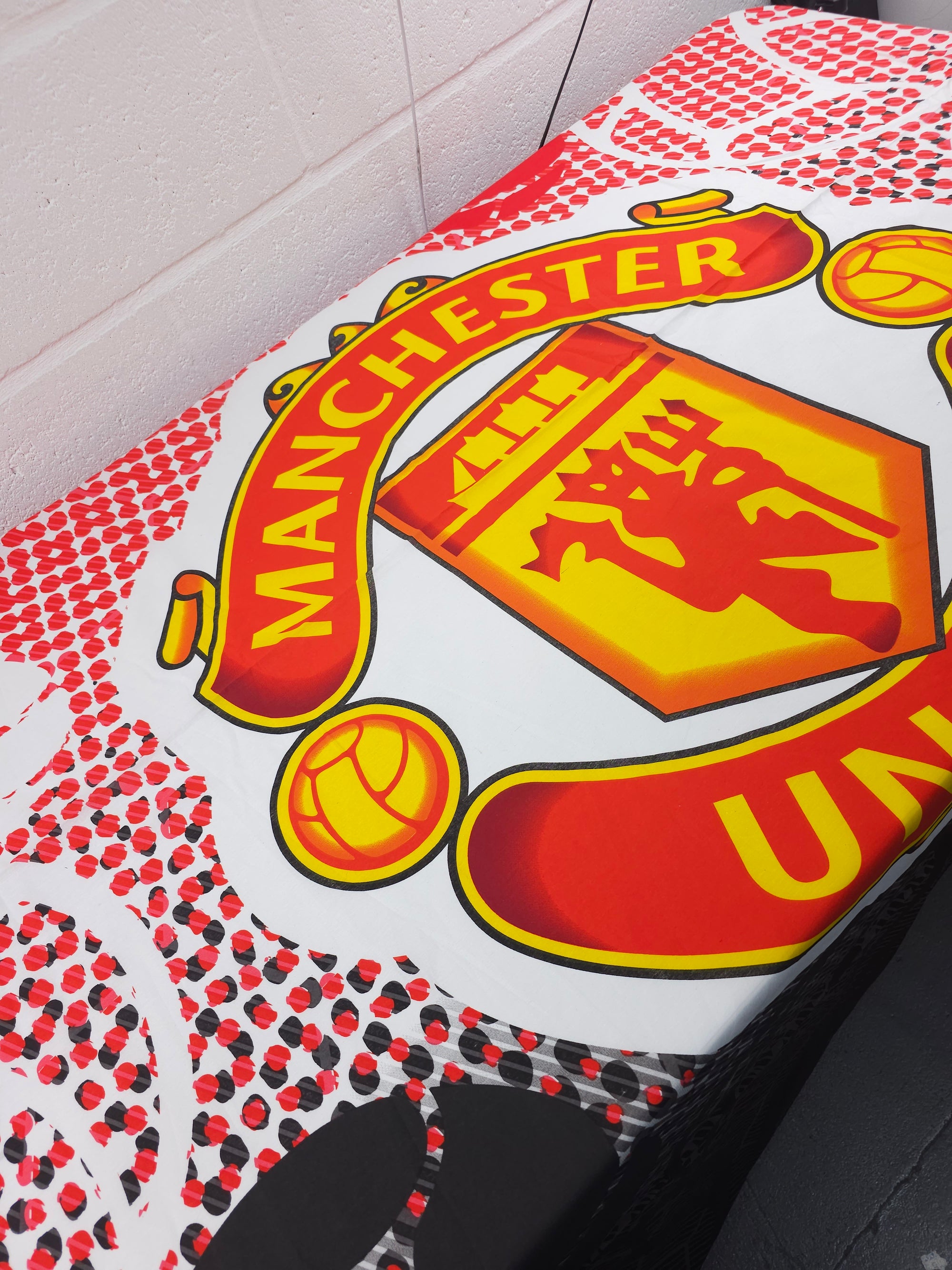 Manchester United FC Large Emblem 100% Cotton Football Fabric 92" - 2.10m Panel *EXTRA WIDE*