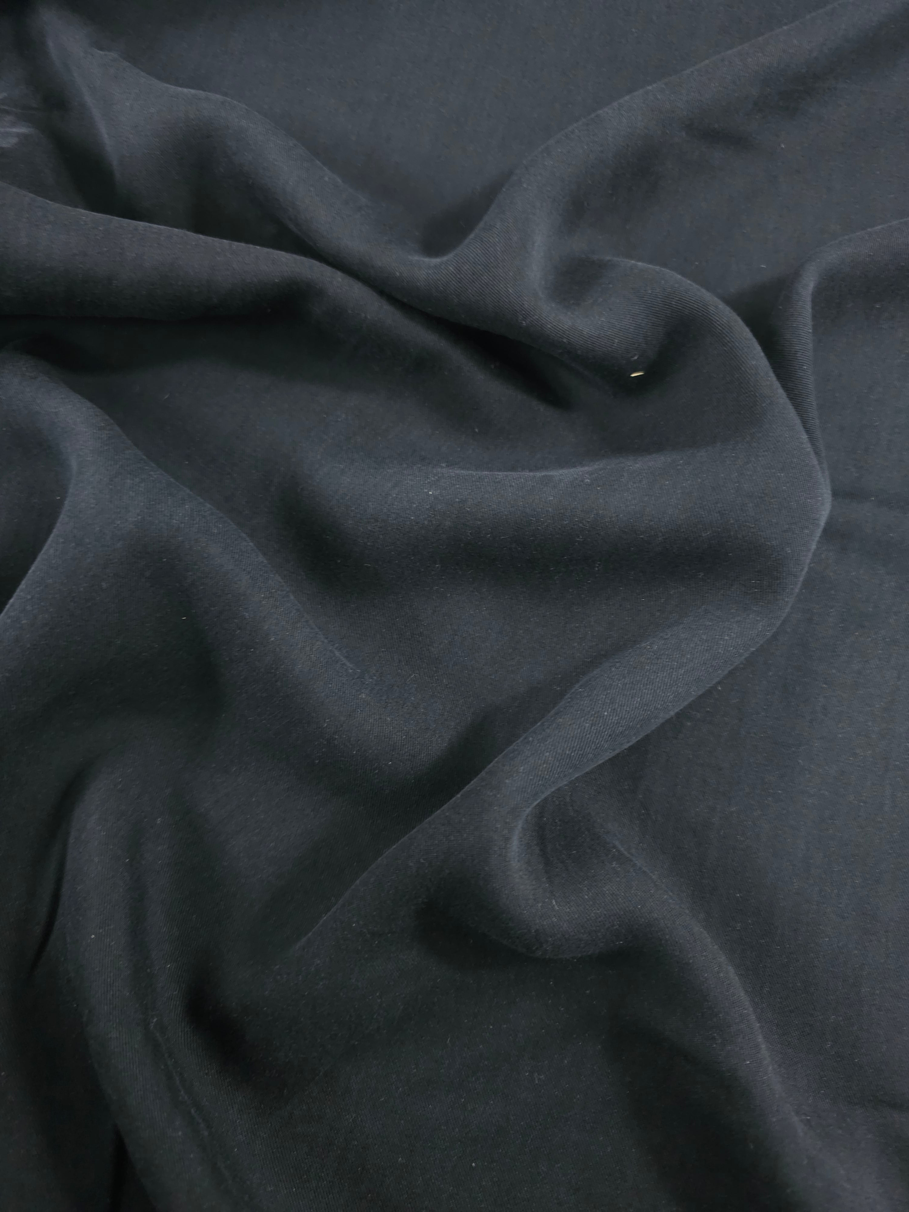 Black Lightweight Tencel Lining
