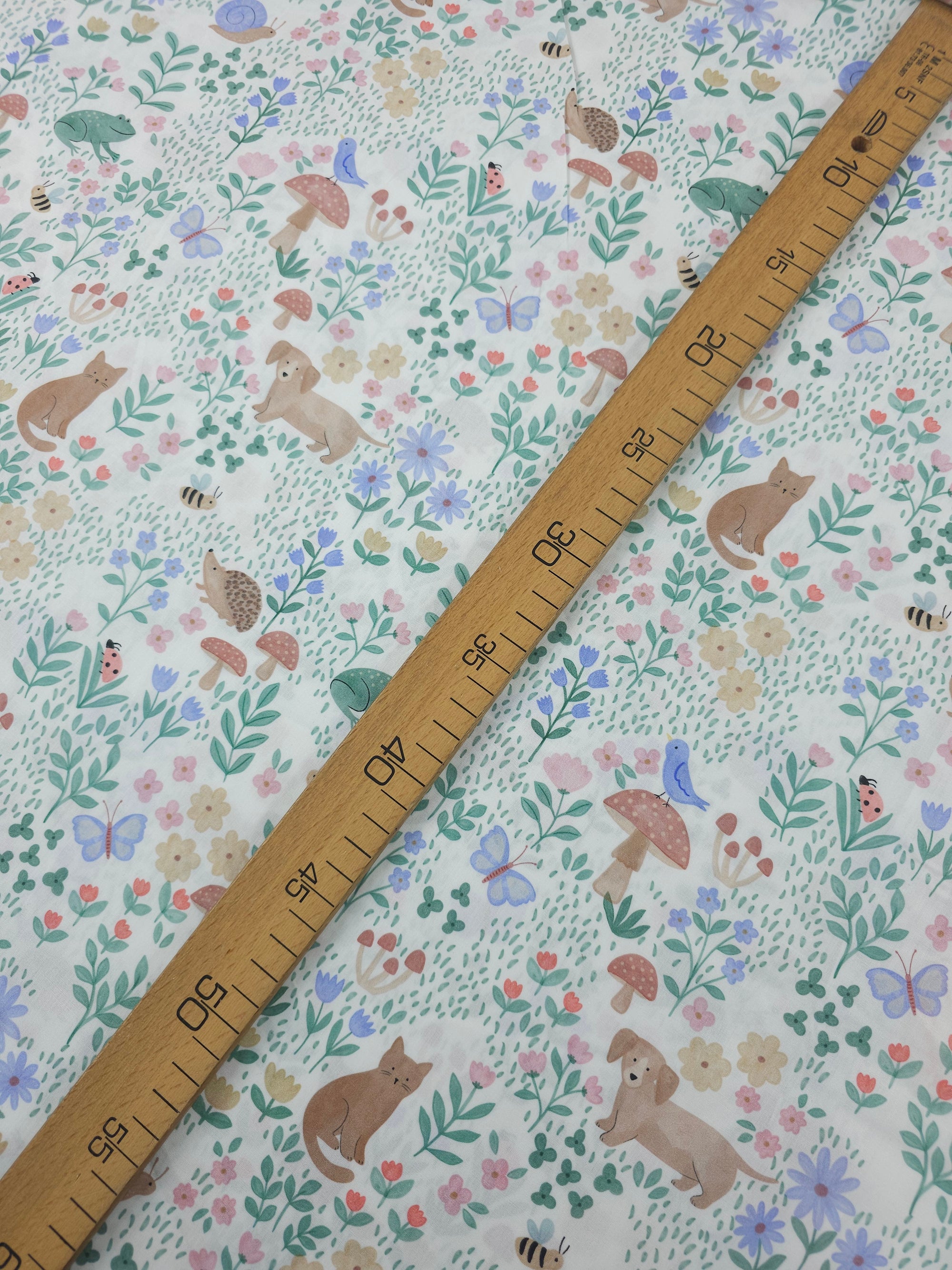 Floral Wildlife Lightweight Cotton 57"