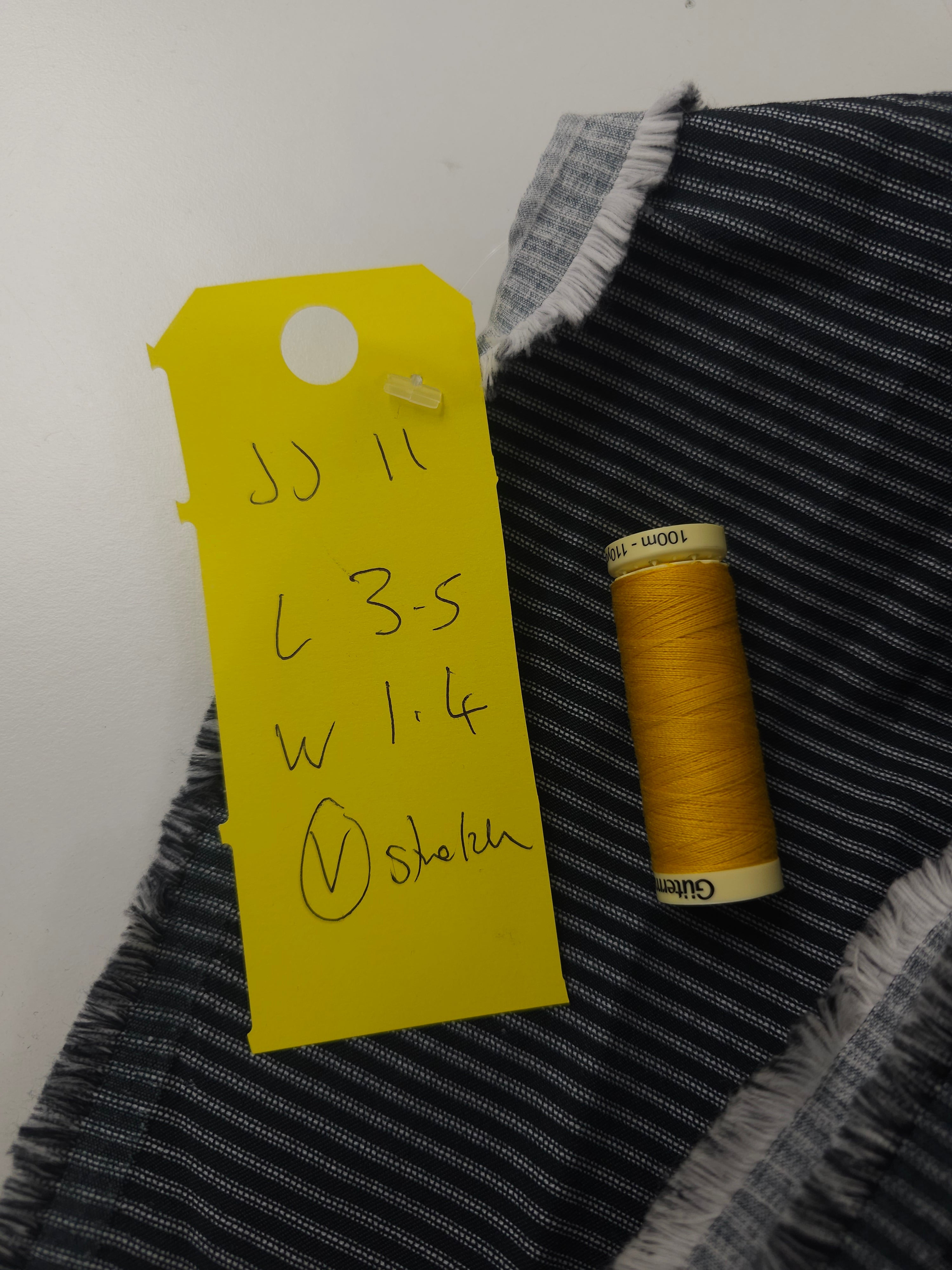 Dark stripe Viscose stretch - 3.5m piece
