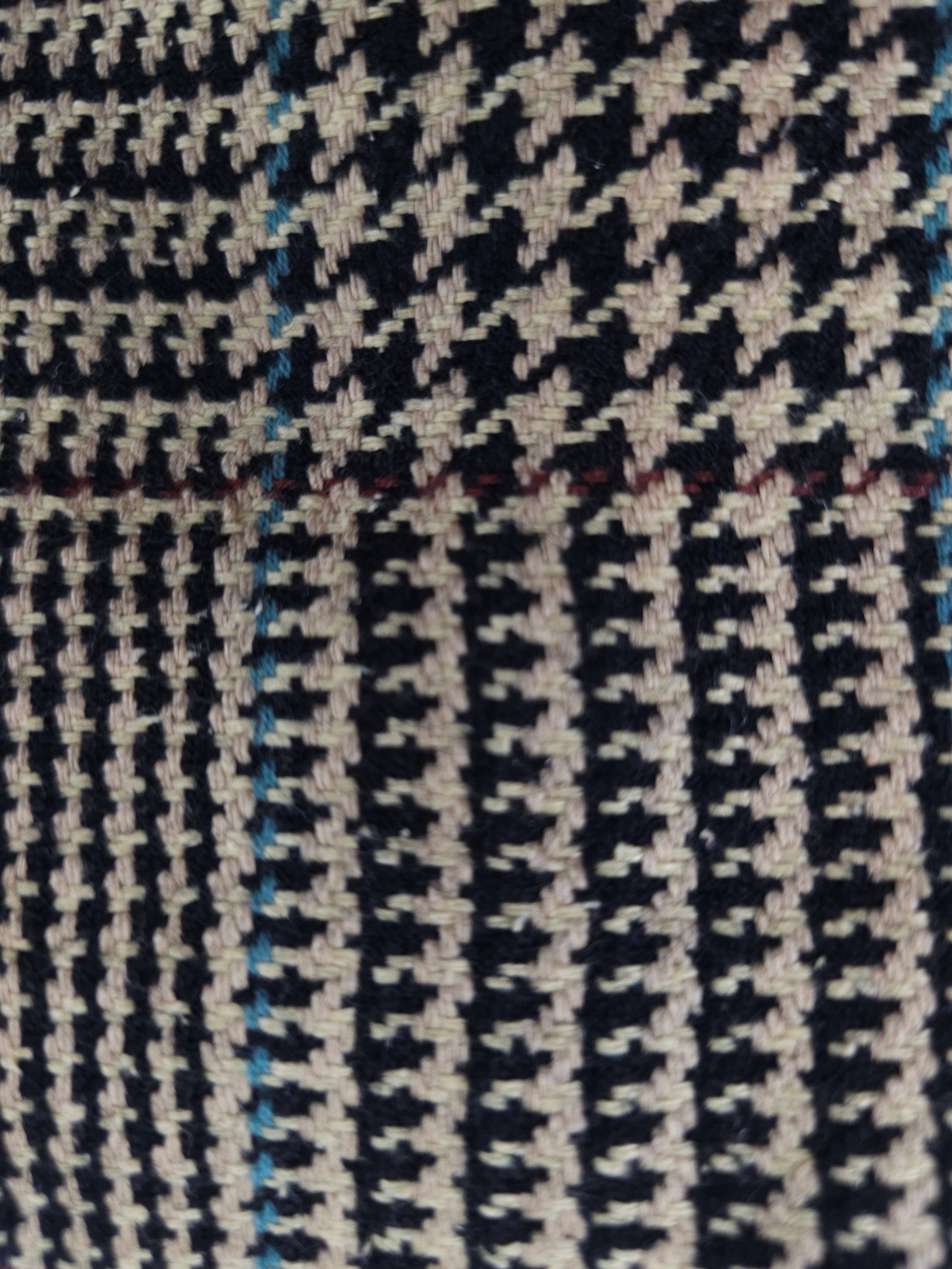 Houndstooth repeated pattern Wool- 1.5m