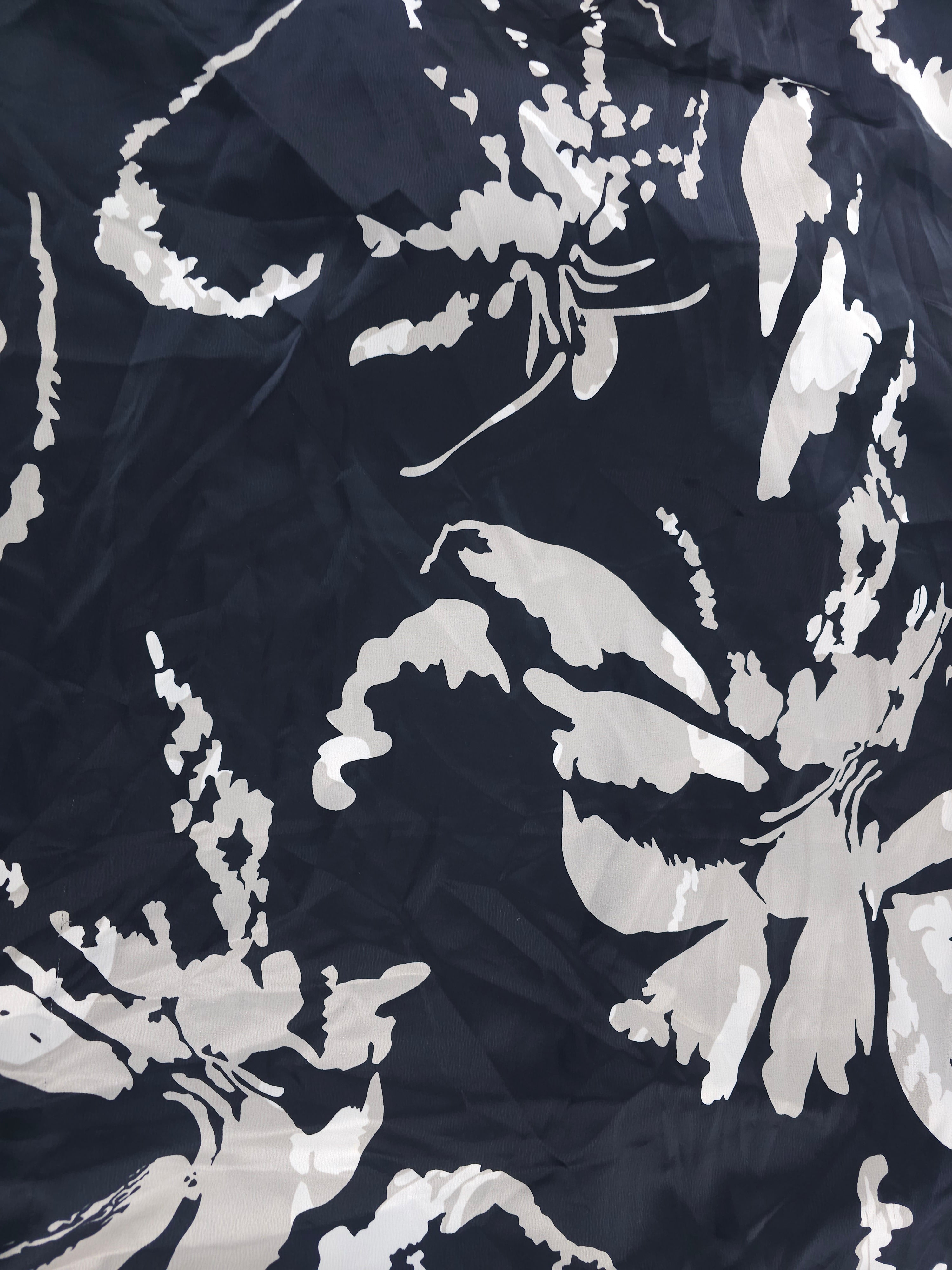 Dark splatter Viscose sateen- 2.8m piece