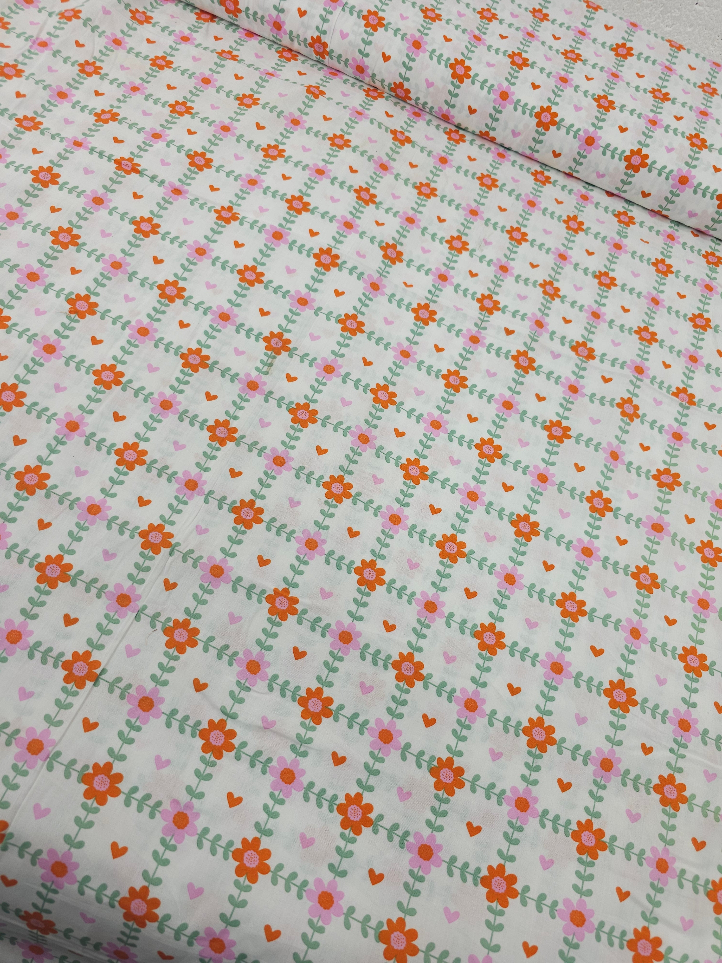White Floral Grid Hearts Lightweight Cotton 60"