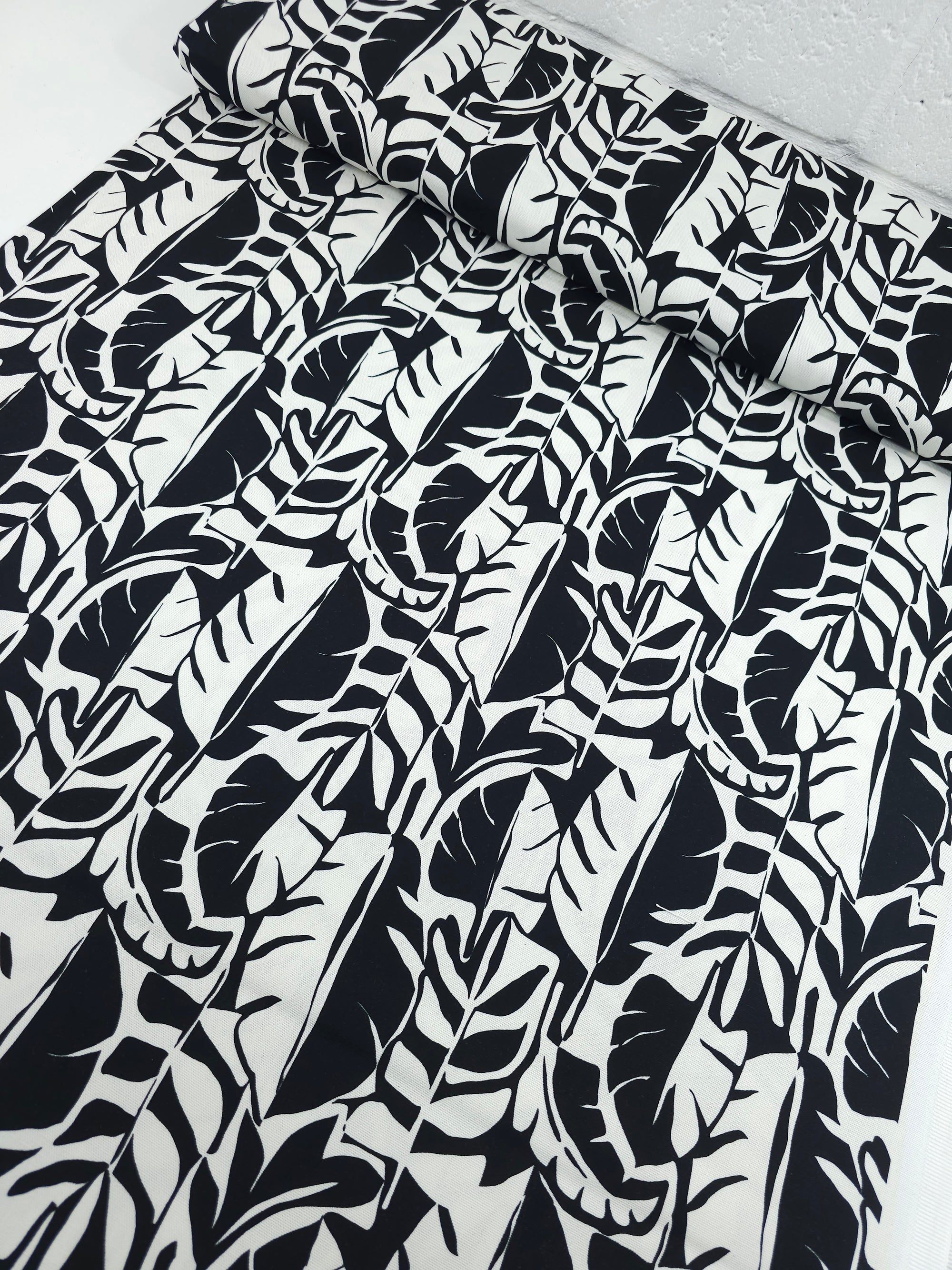 Black/White Mono Palm Leaf Lightweight Canvas Cotton