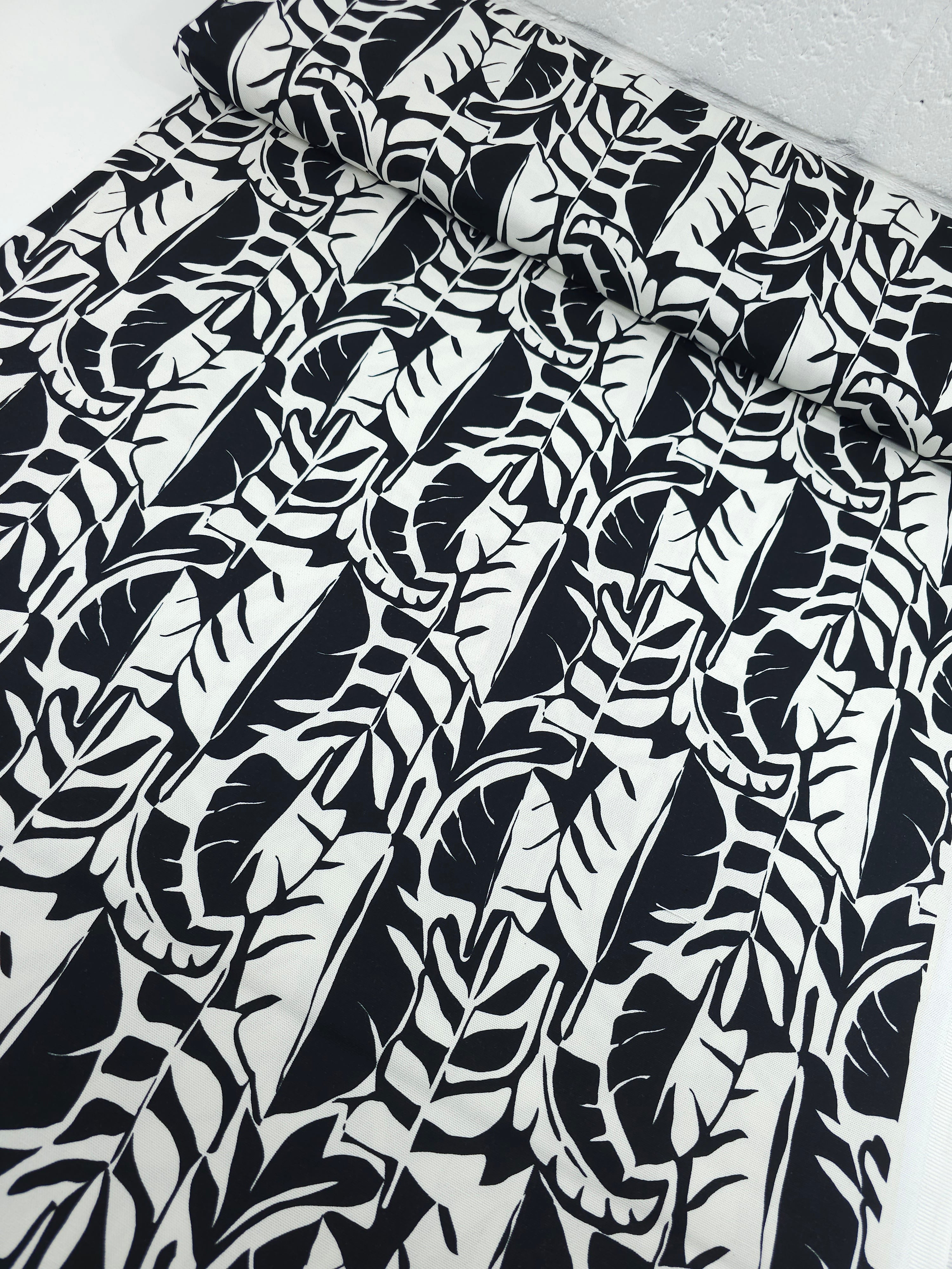 Black/White Mono Palm Leaf Lightweight Canvas Cotton