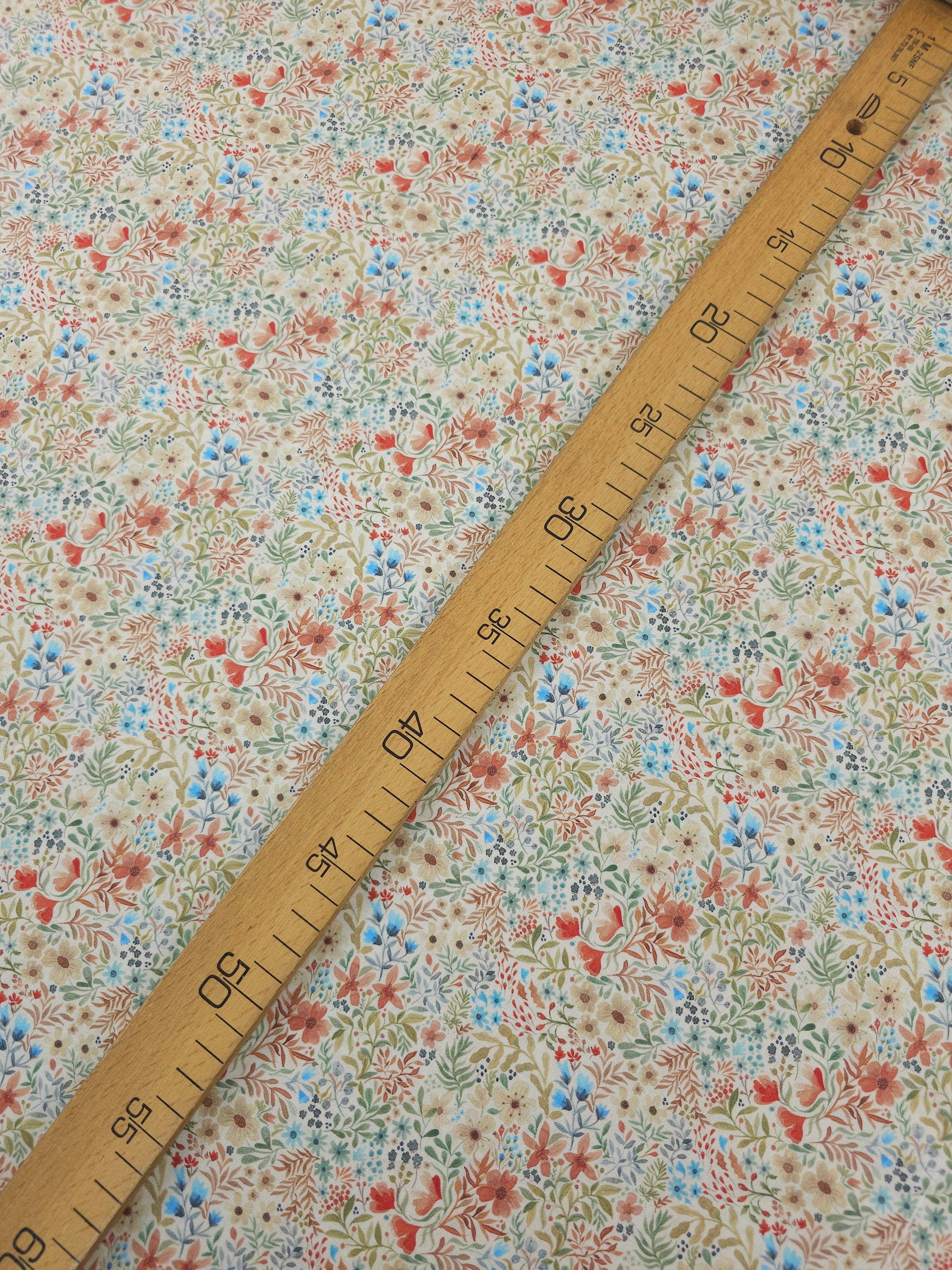 Warm Ditsy Floral Meadow Lightweight Cotton 57"