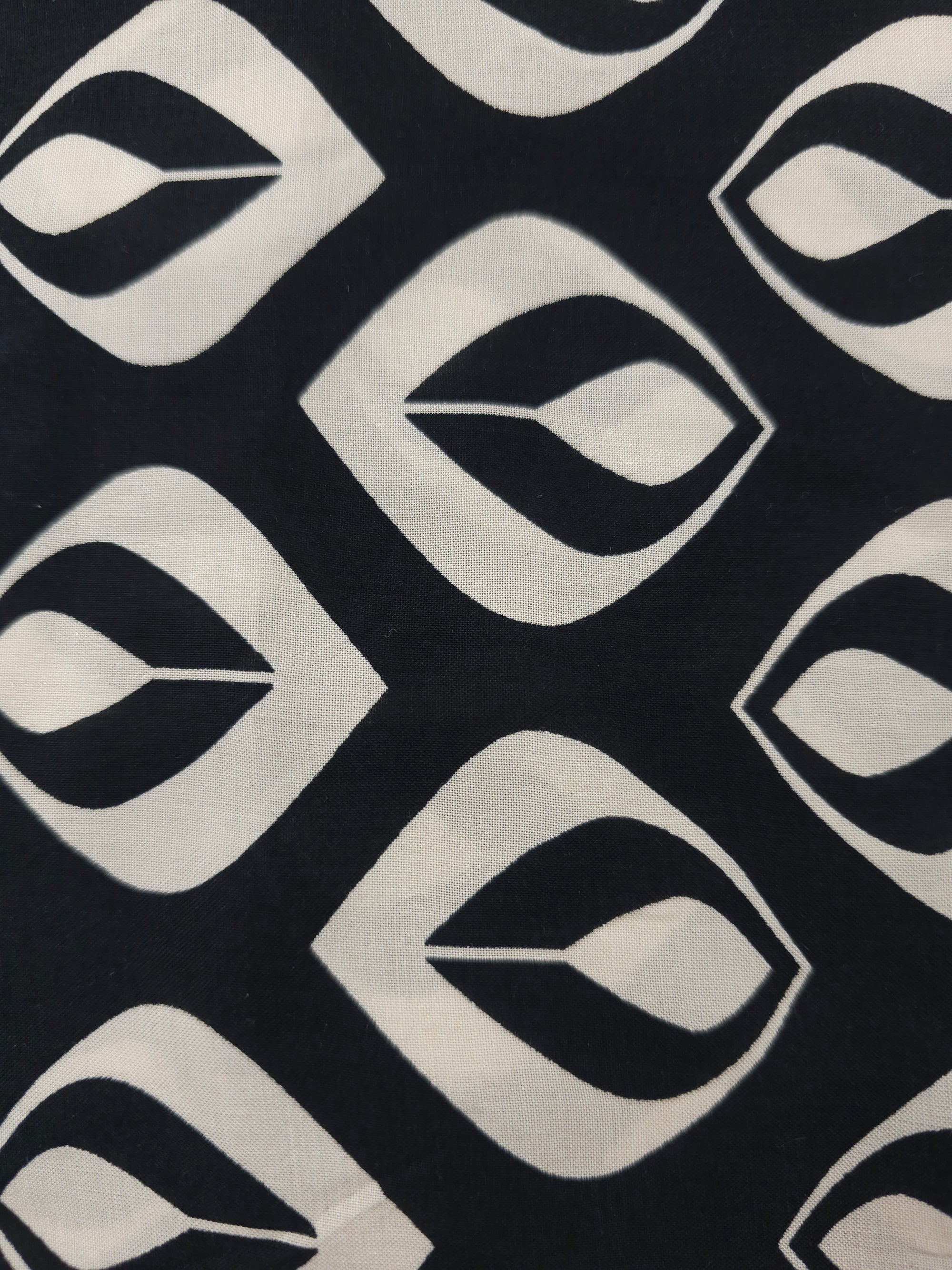 Black abstract peacock Viscose- 1.5m piece