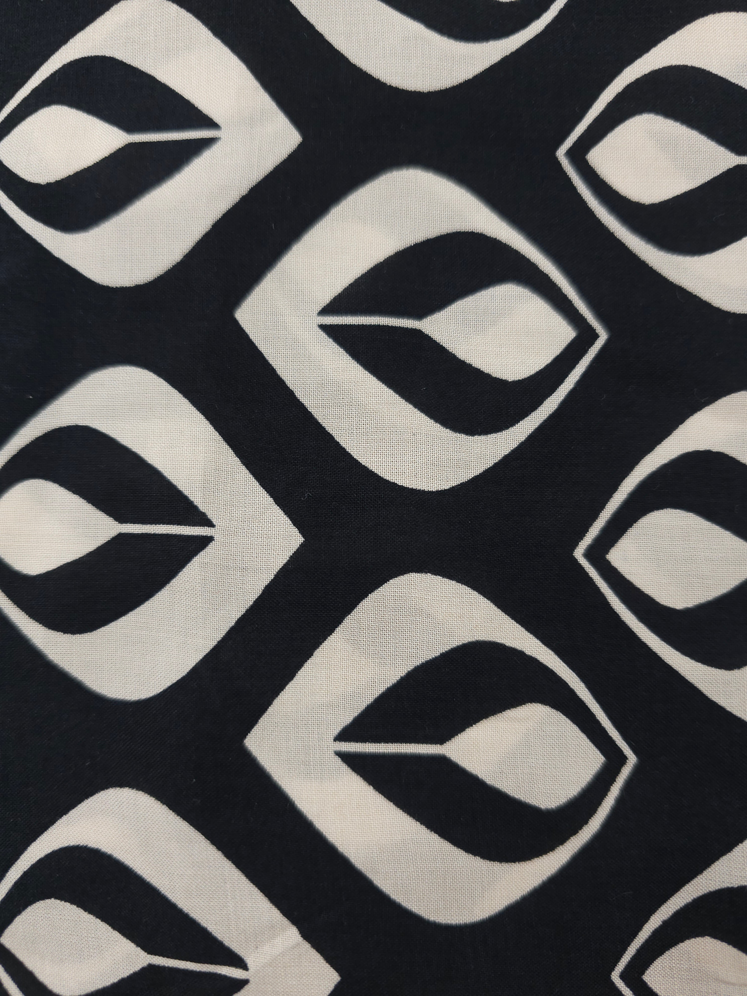 Black abstract peacock Viscose- 1.5m piece