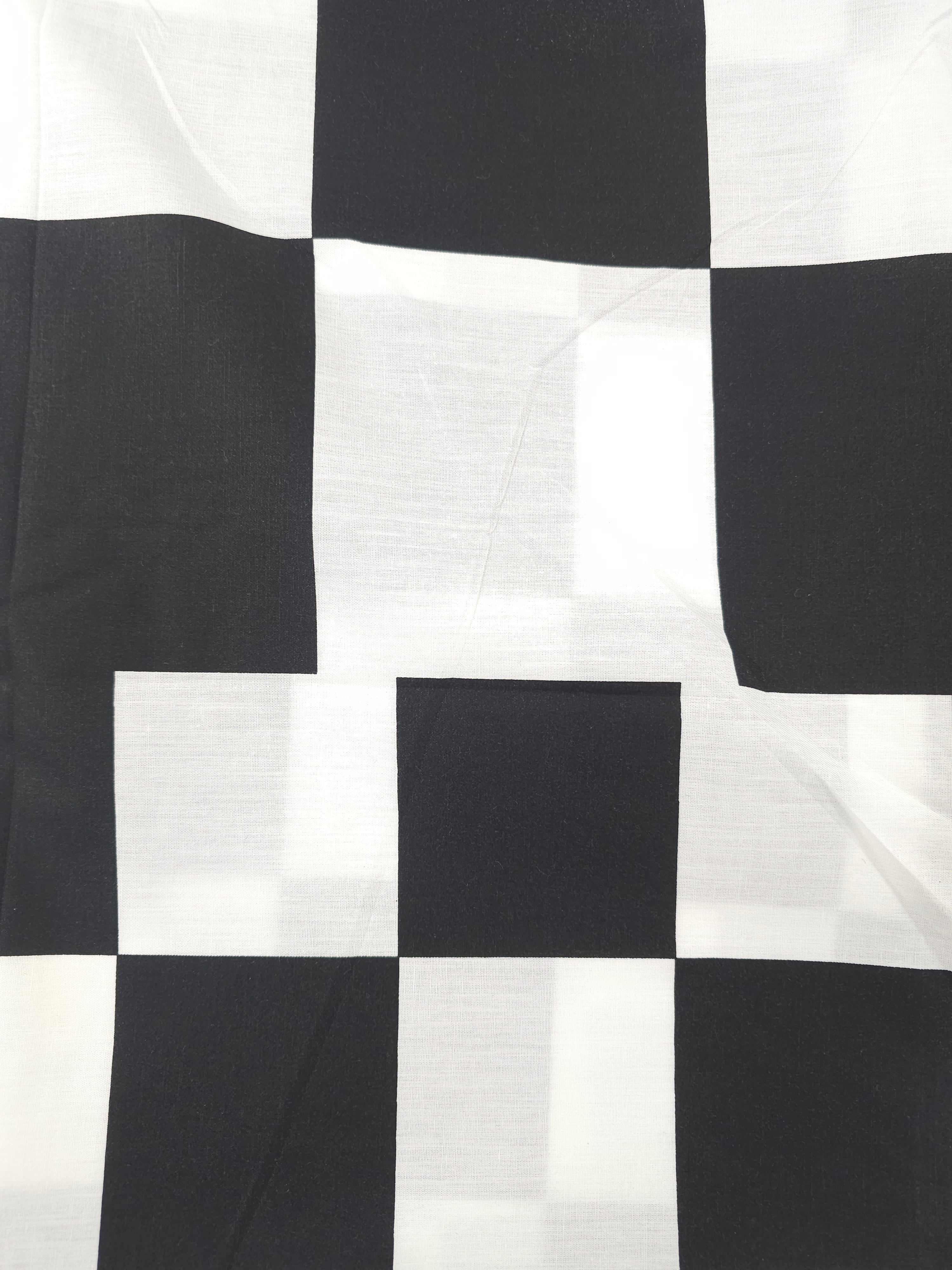 Varying checkers Cotton -1m piece