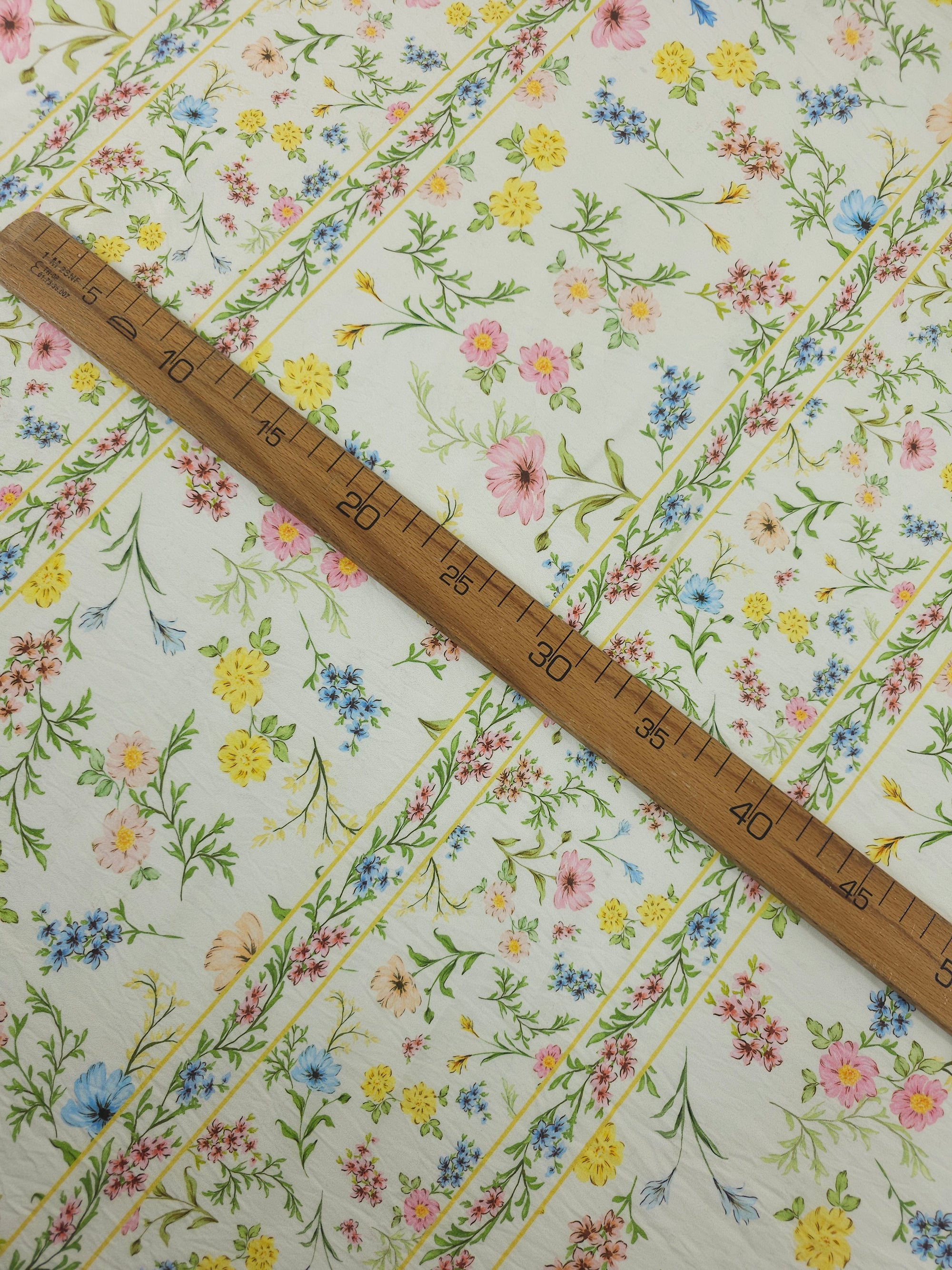 Retro Floral Stem Stripe Modal