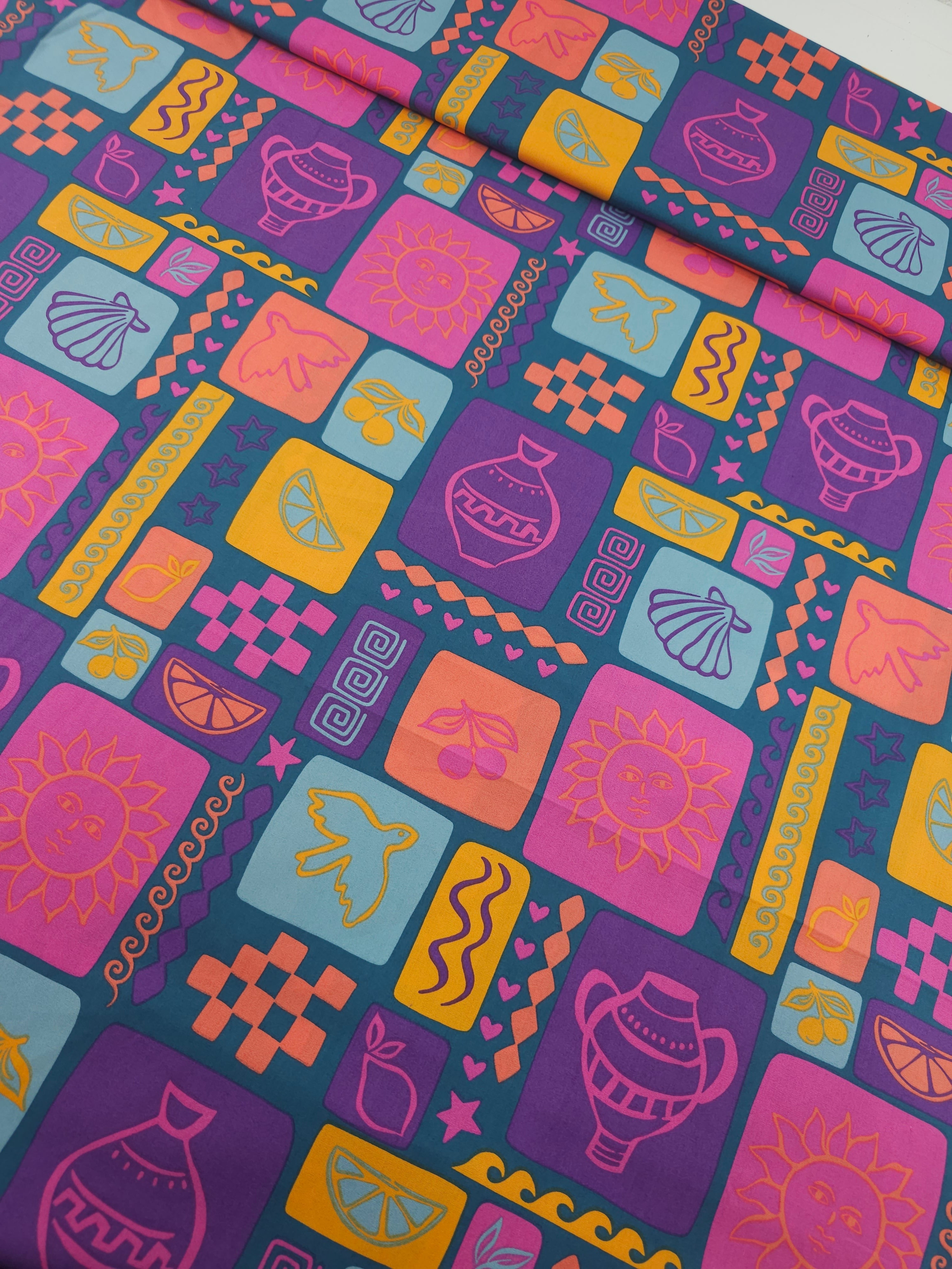 Summer Fusion Patchwork 100% Cotton 57"