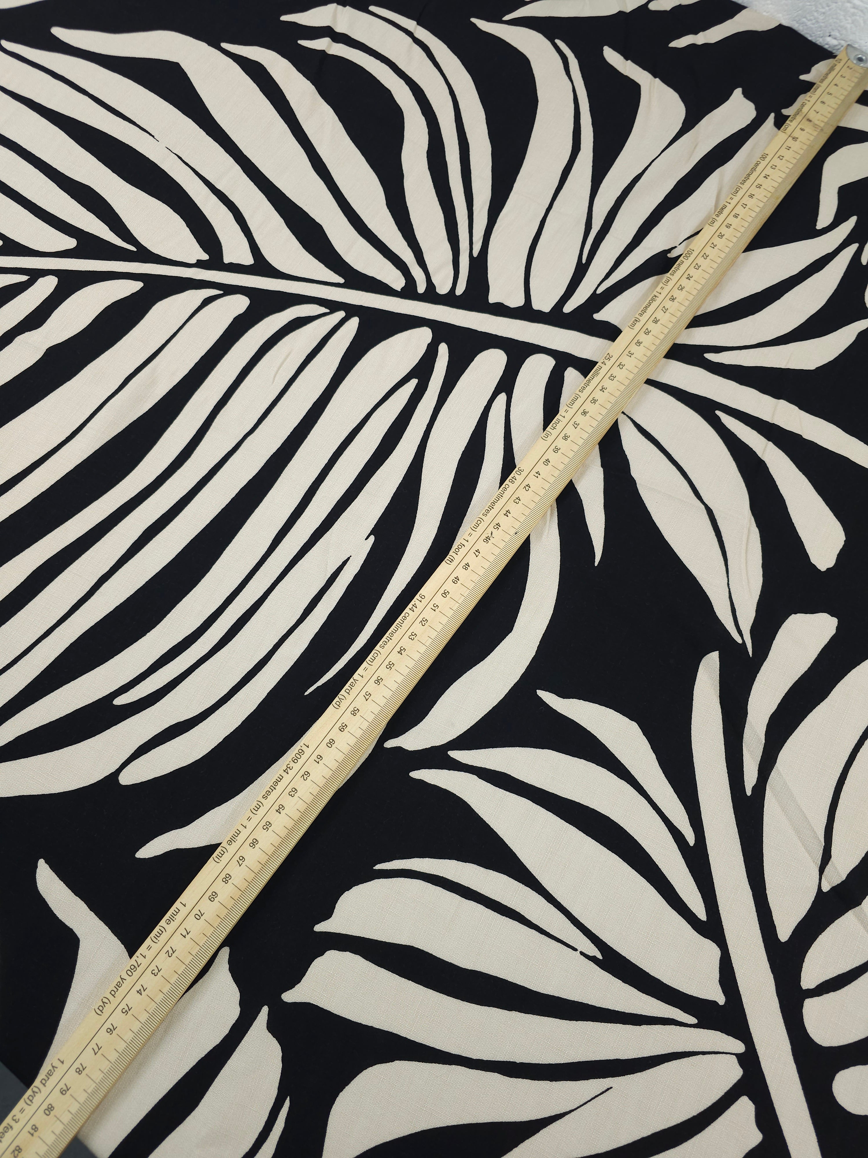 Black/Beige Large Palm Leaf Slub Look Viscose