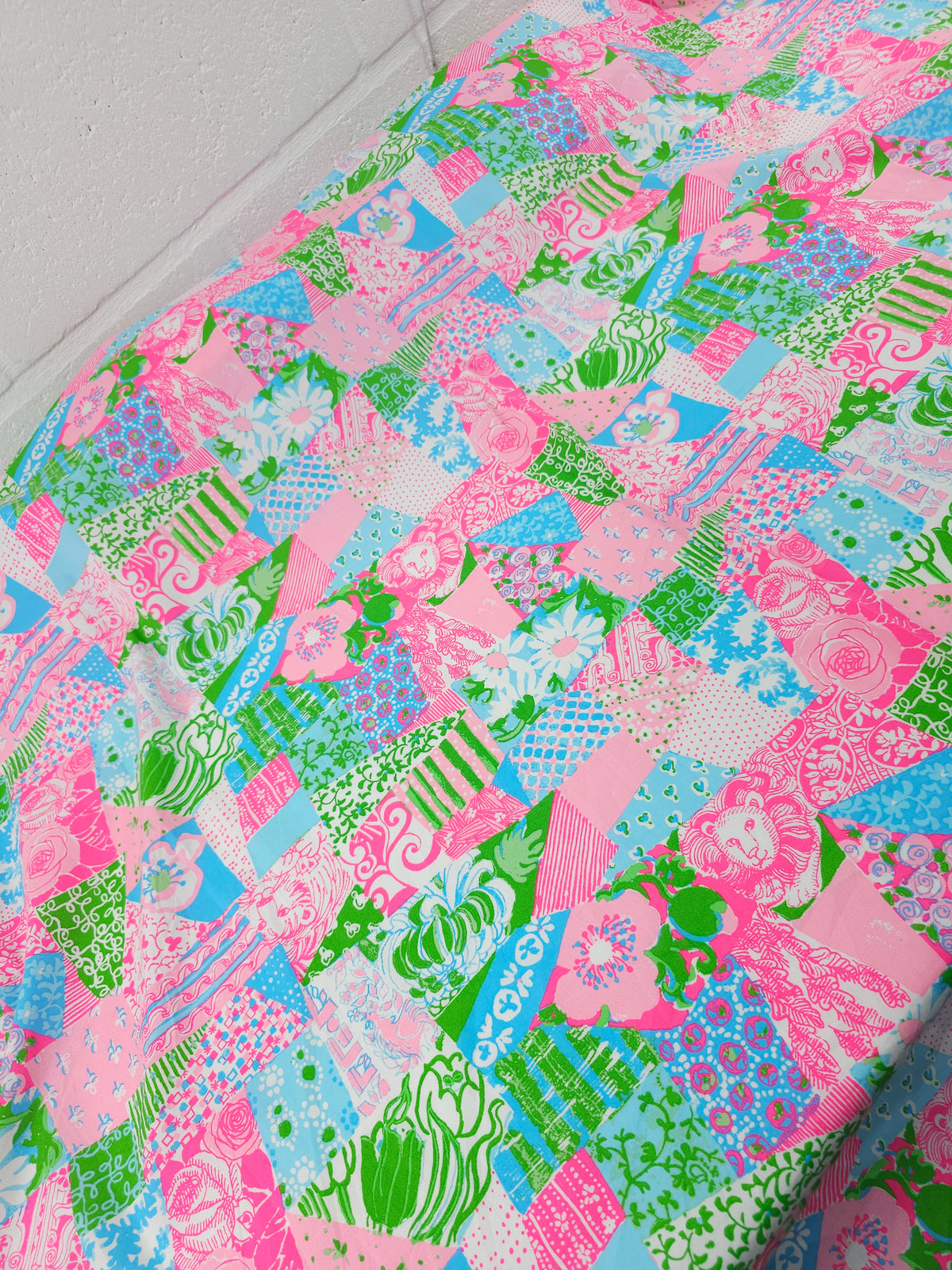 Neon Floral Lion Colour Shifter Cotton Poplin - Lilly Pulitzer