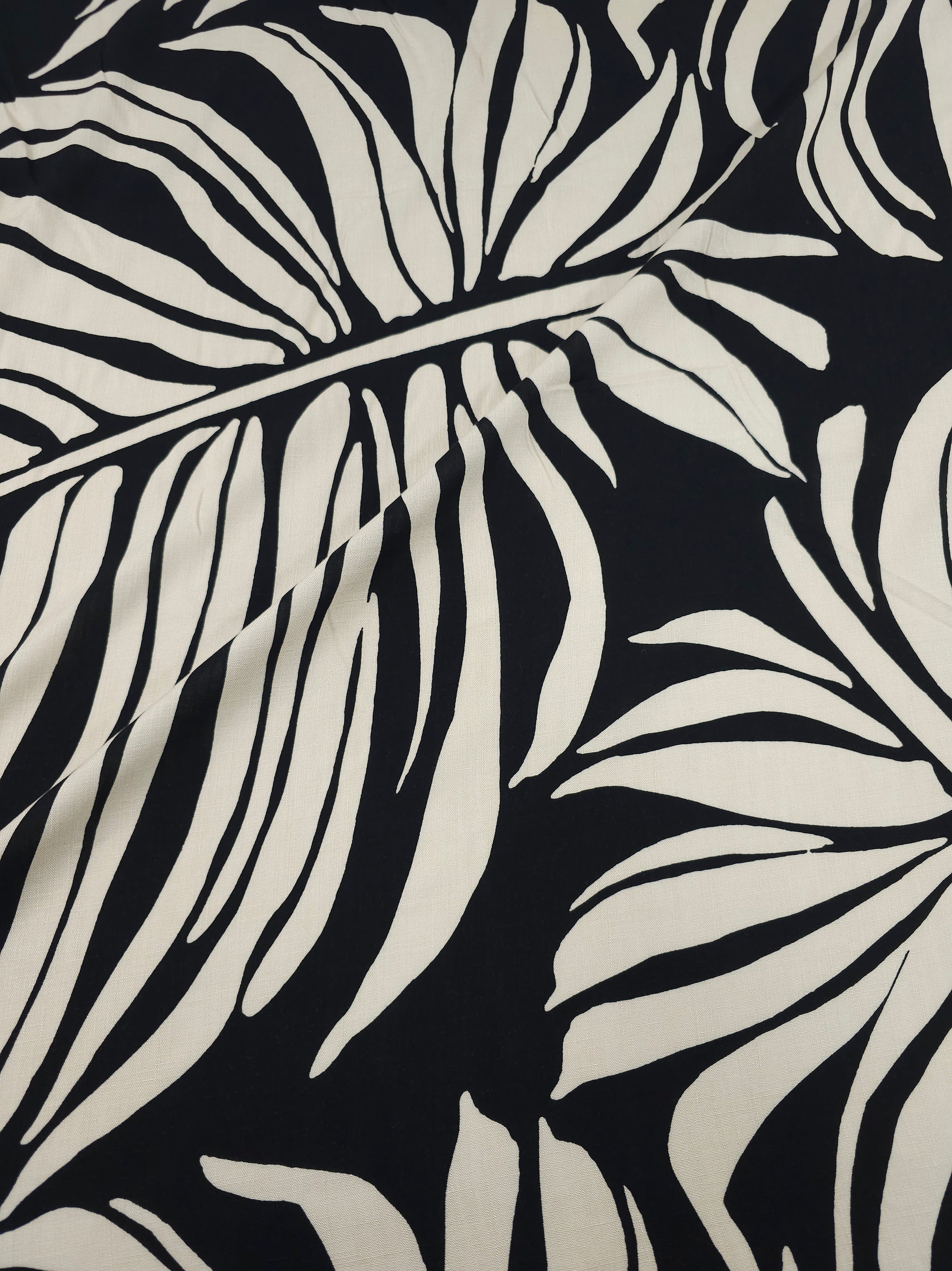 Black/Beige Large Palm Leaf Slub Look Viscose