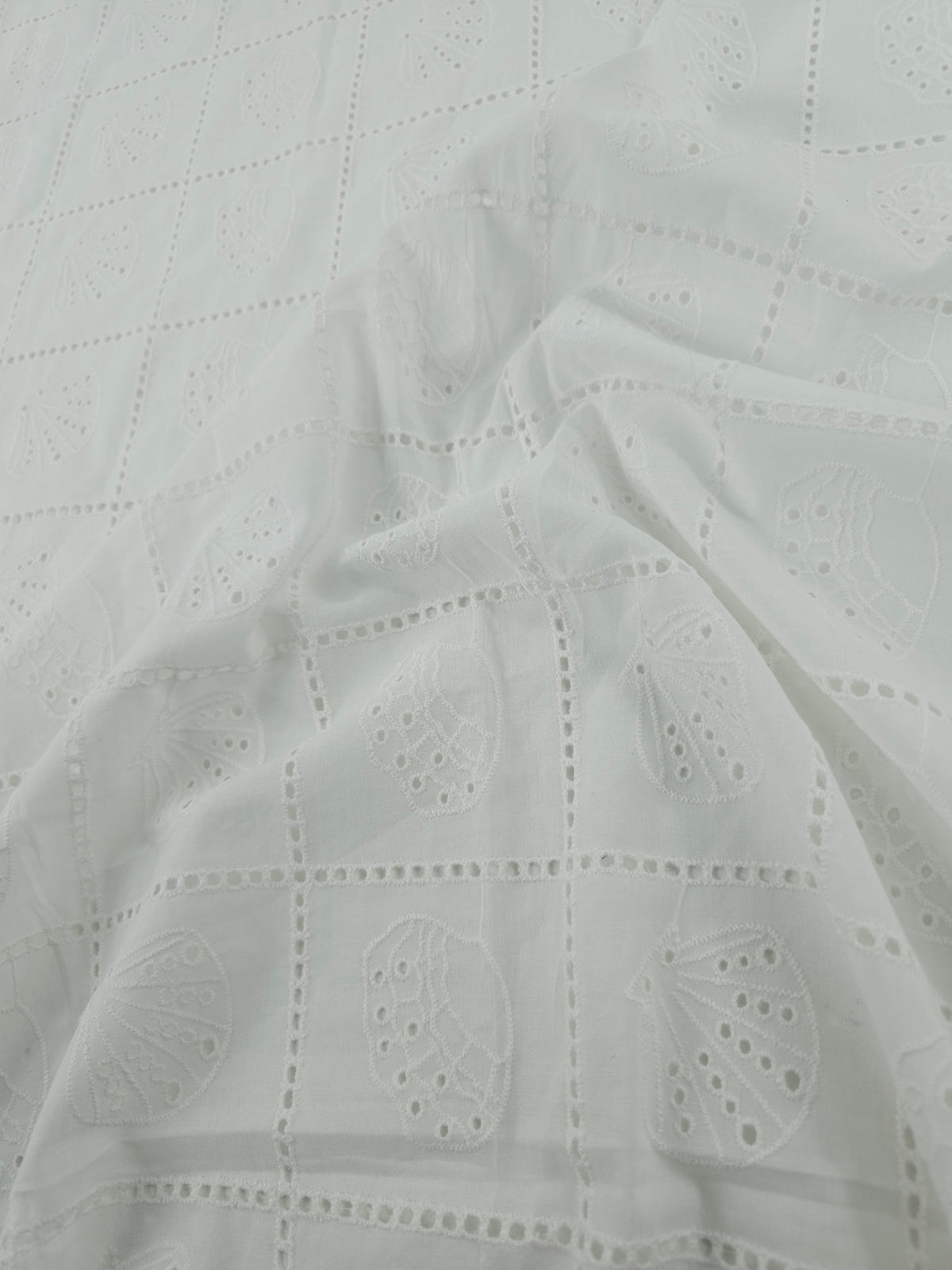 White Shell Grid Lightweight Cotton Broderie Anglaise