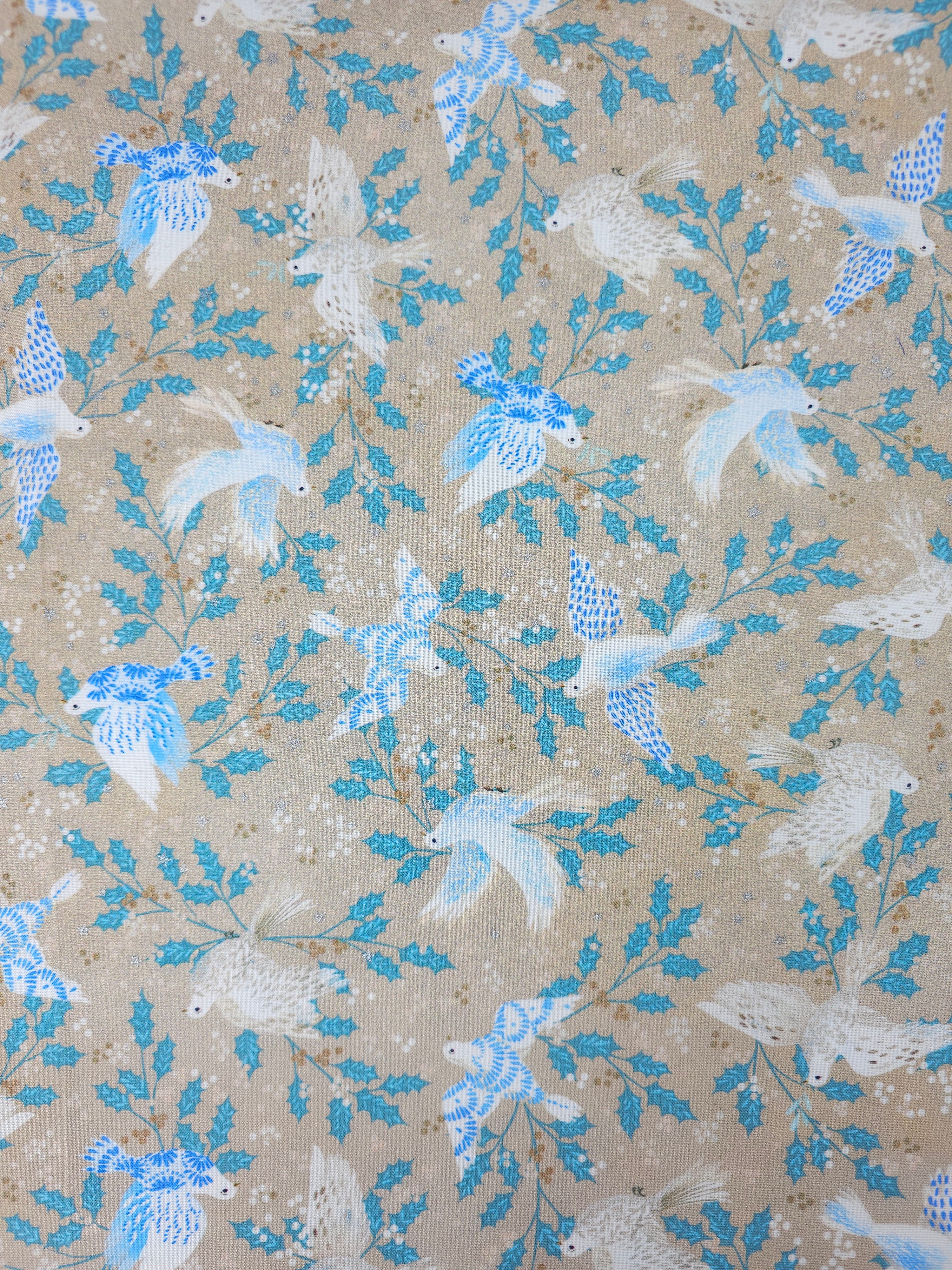 Peaceful Holly Doves 100% Cotton - Robert Kaufman