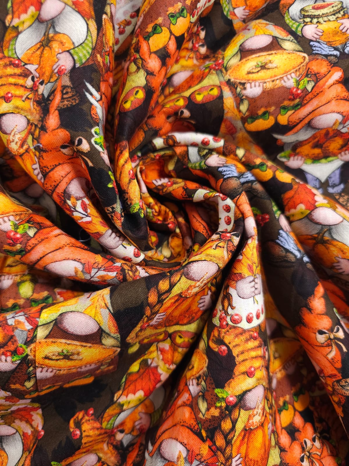Fall Harvest Gnomes Cotton - 3m Piece