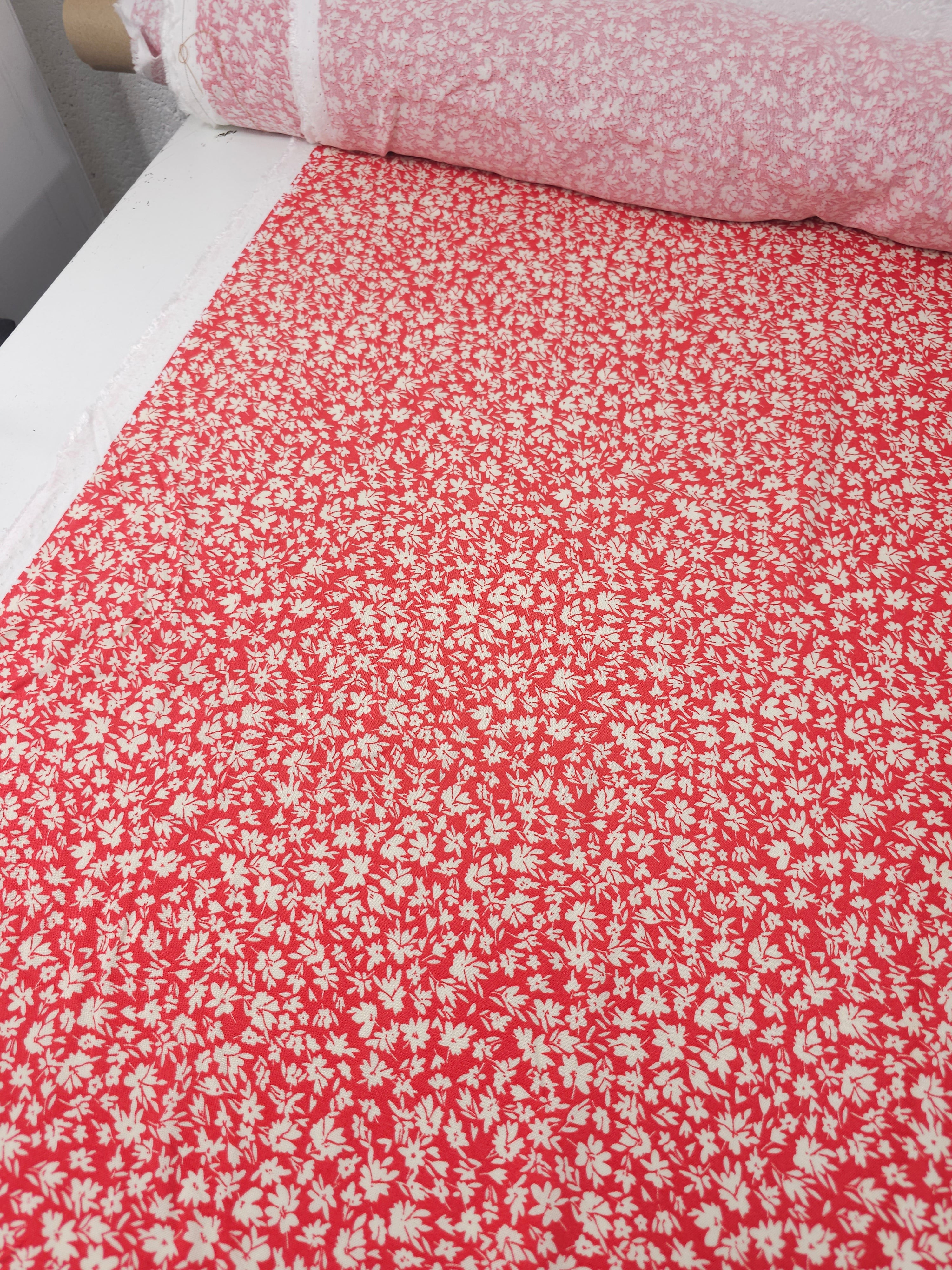 Soft Red/Cream Ditsy Floral Viscose Challis