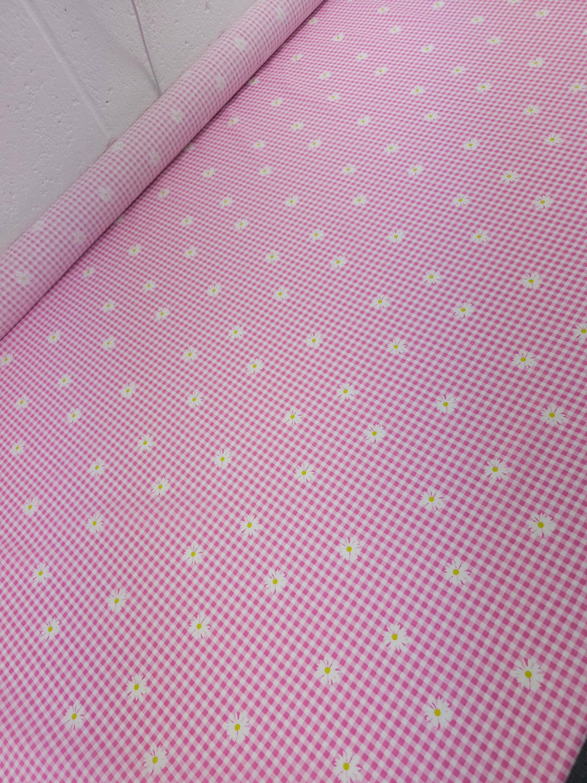 Pink Daisy Gingham Lightweight Cotton