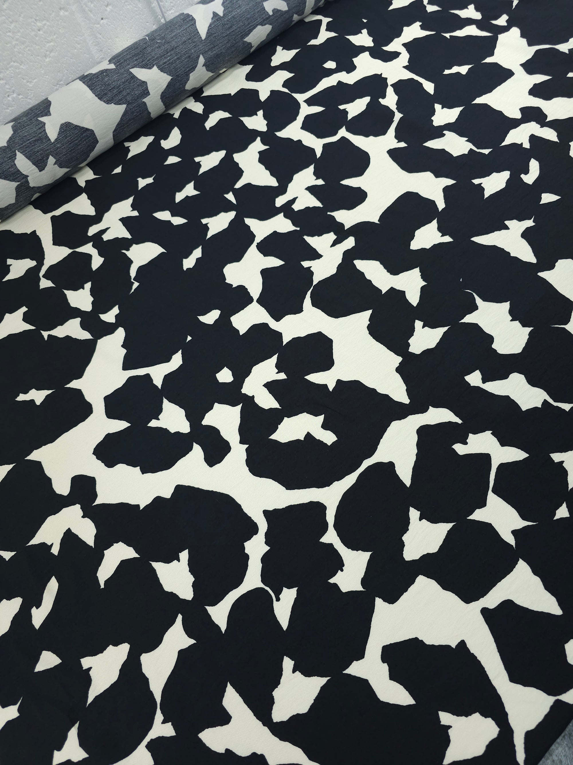 Black/Ivory Cream Abstract Modal Viscose