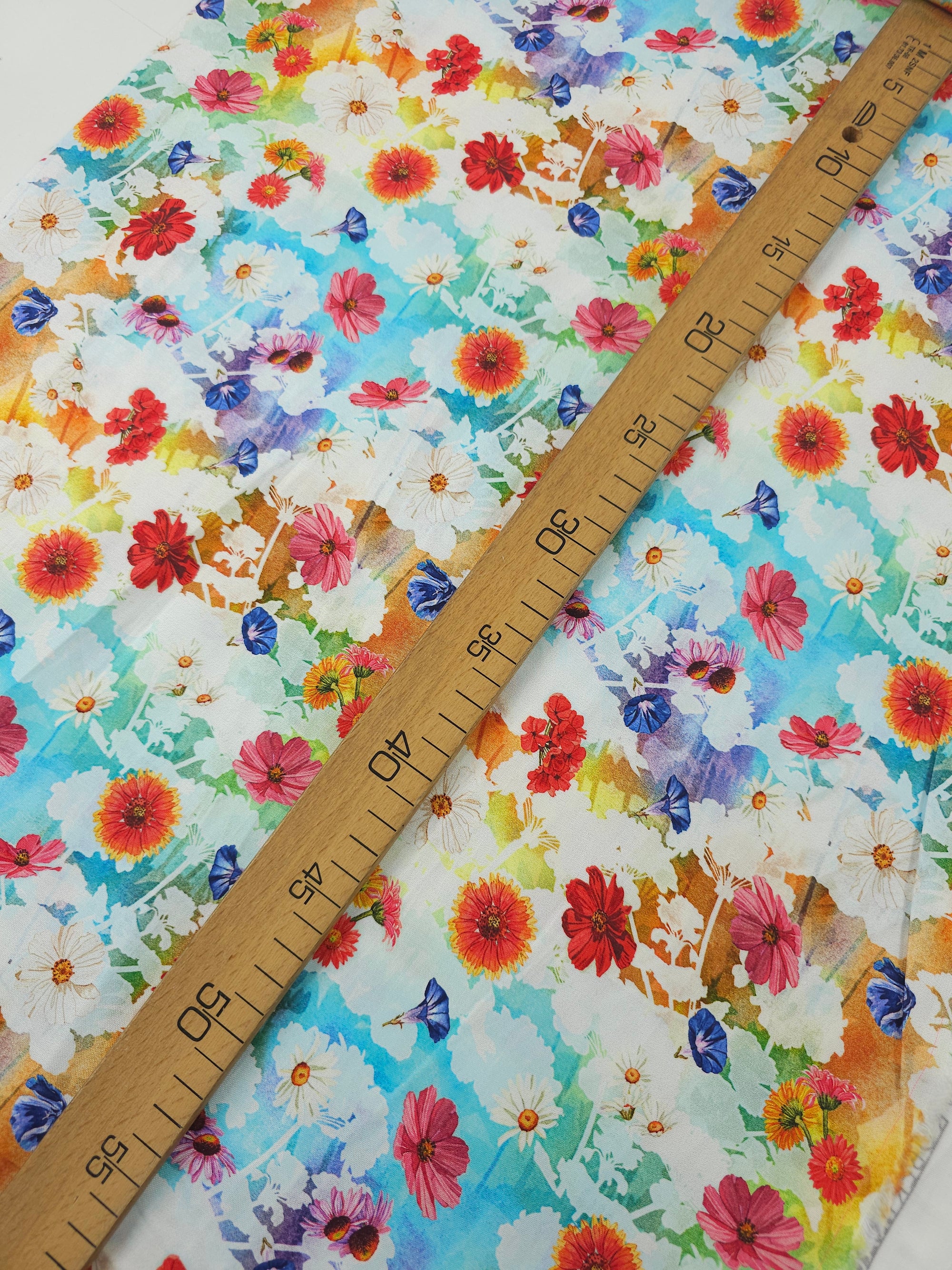 Floral Illusive Meadow 100% Cotton - Robert Kaufman
