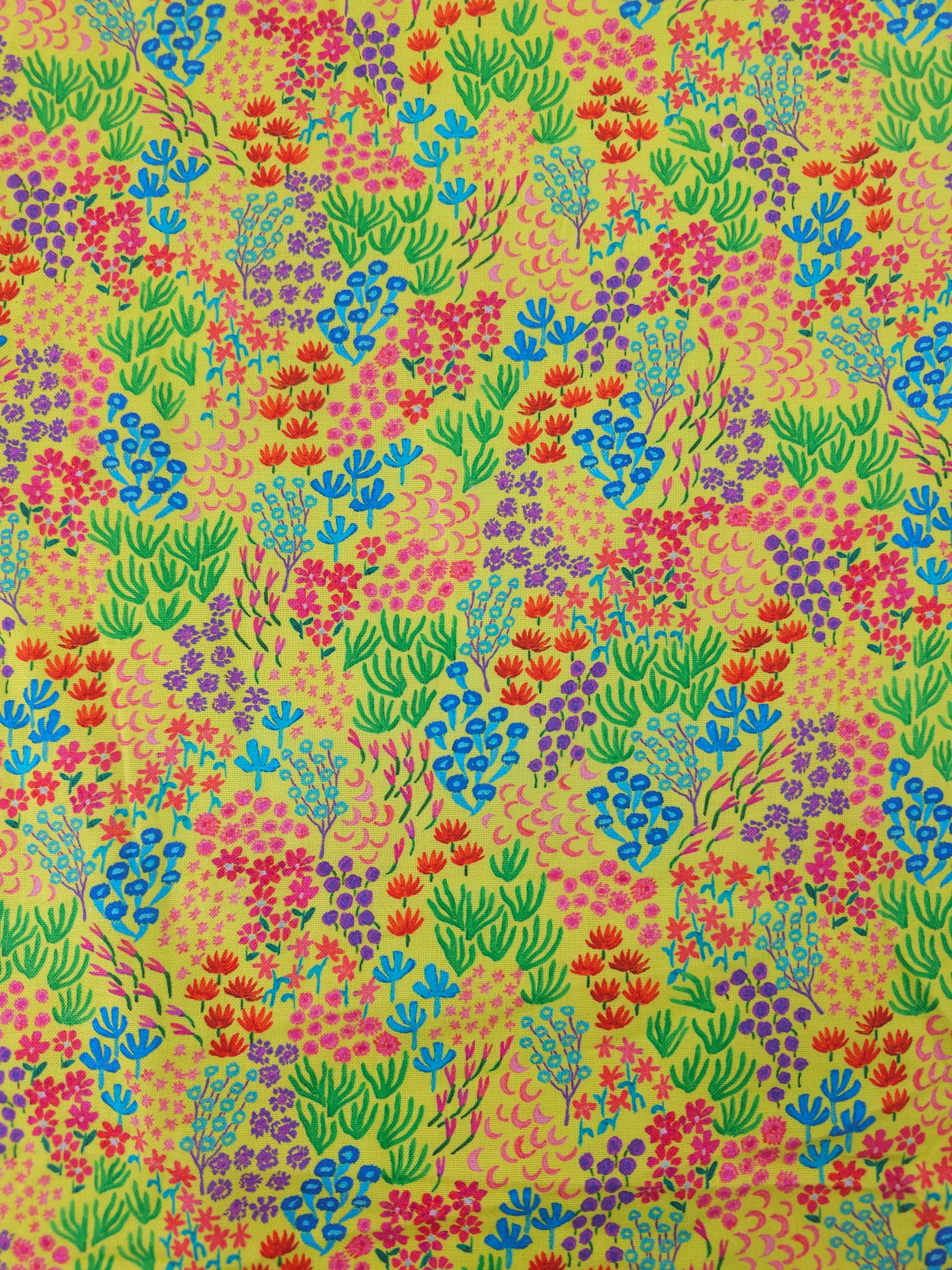 Coral Floral 100% Cotton - Robert Kaufman