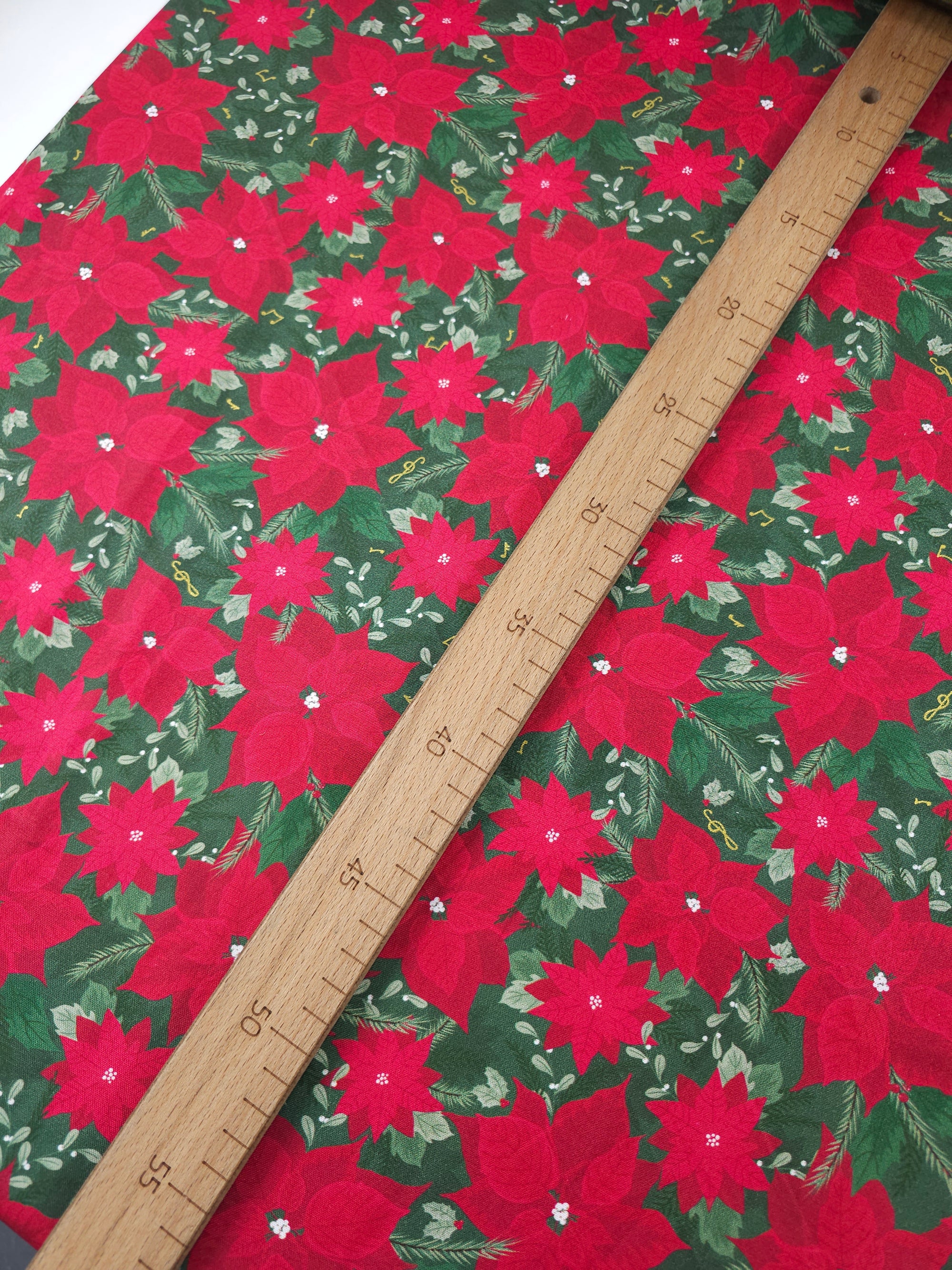 Red/Green Poinsettia 100% Cotton